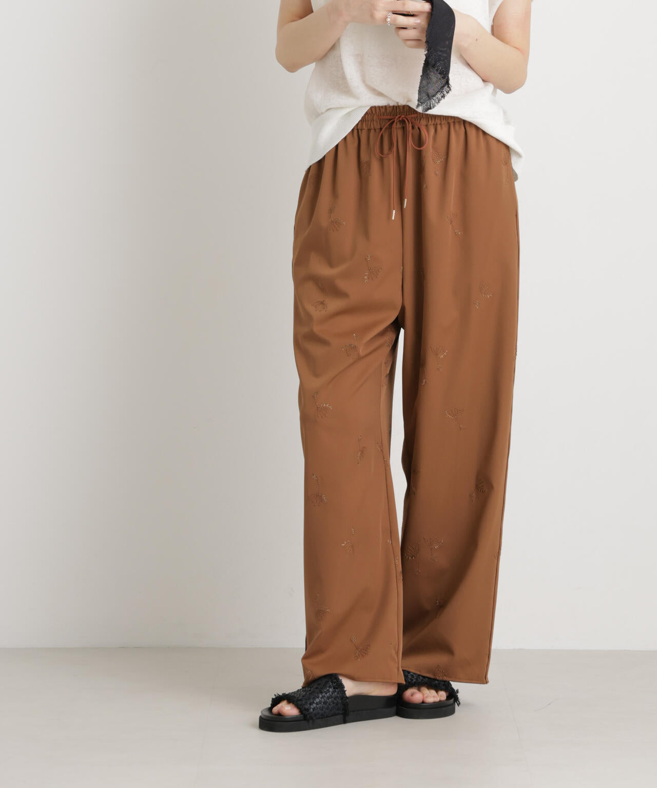 刺繍ツイルイージーワイドパンツ(セットアップ可) 6696127316