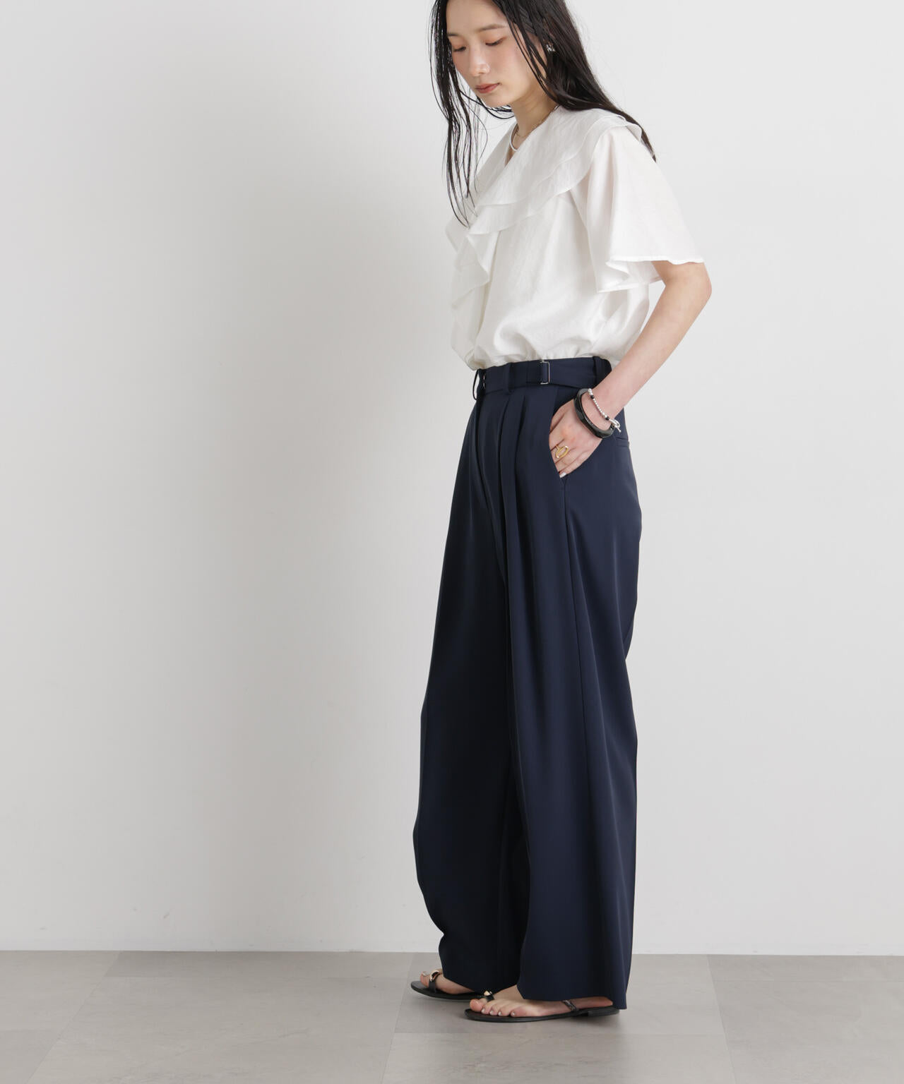 サイドベルトツイルタックワイドパンツ 6696127317