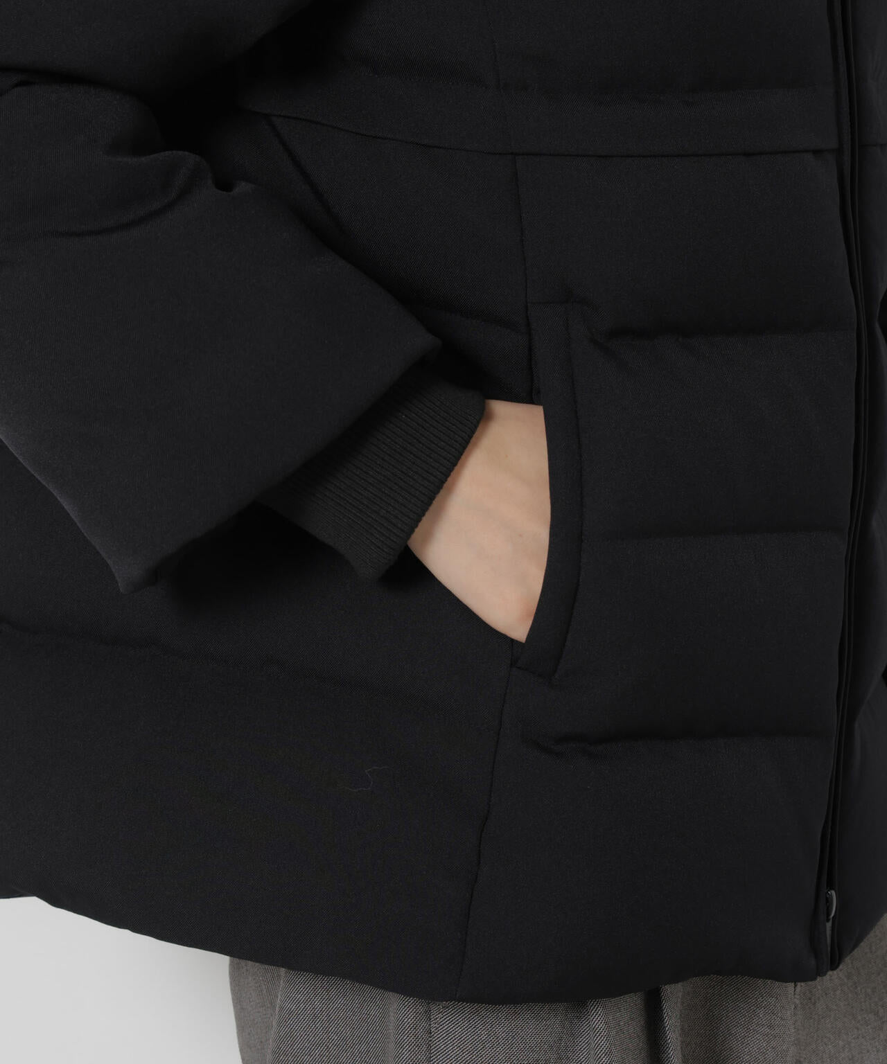 「西川ダウン(R)」サージショートダウン 6696214303