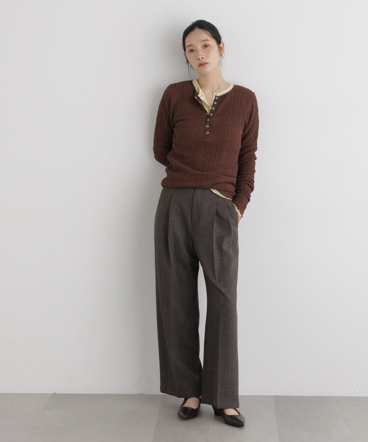 シャンブレーシャークスキンタックセミワイドパンツ(セットアップ可) 6696227302