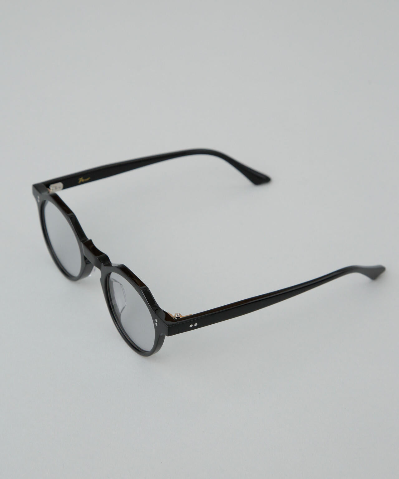 NEW.(Few.)/F2 6704140010