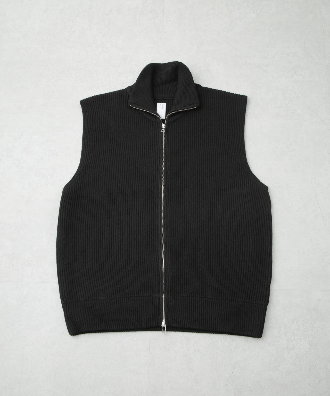 benine 9/エクストラファインメリノ ドライバーズニットベスト 6704222038