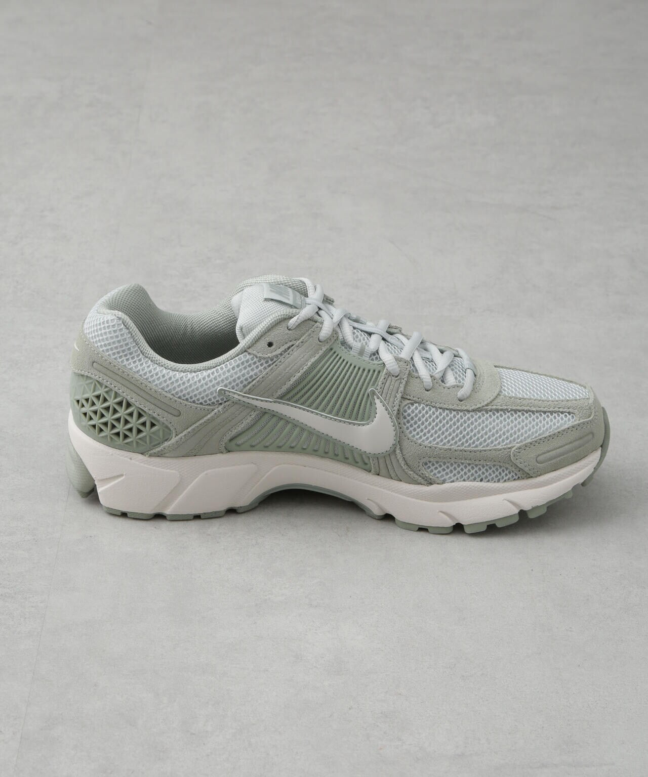 NIKE/ナイキ ズーム ボメロ 5 6704234147
