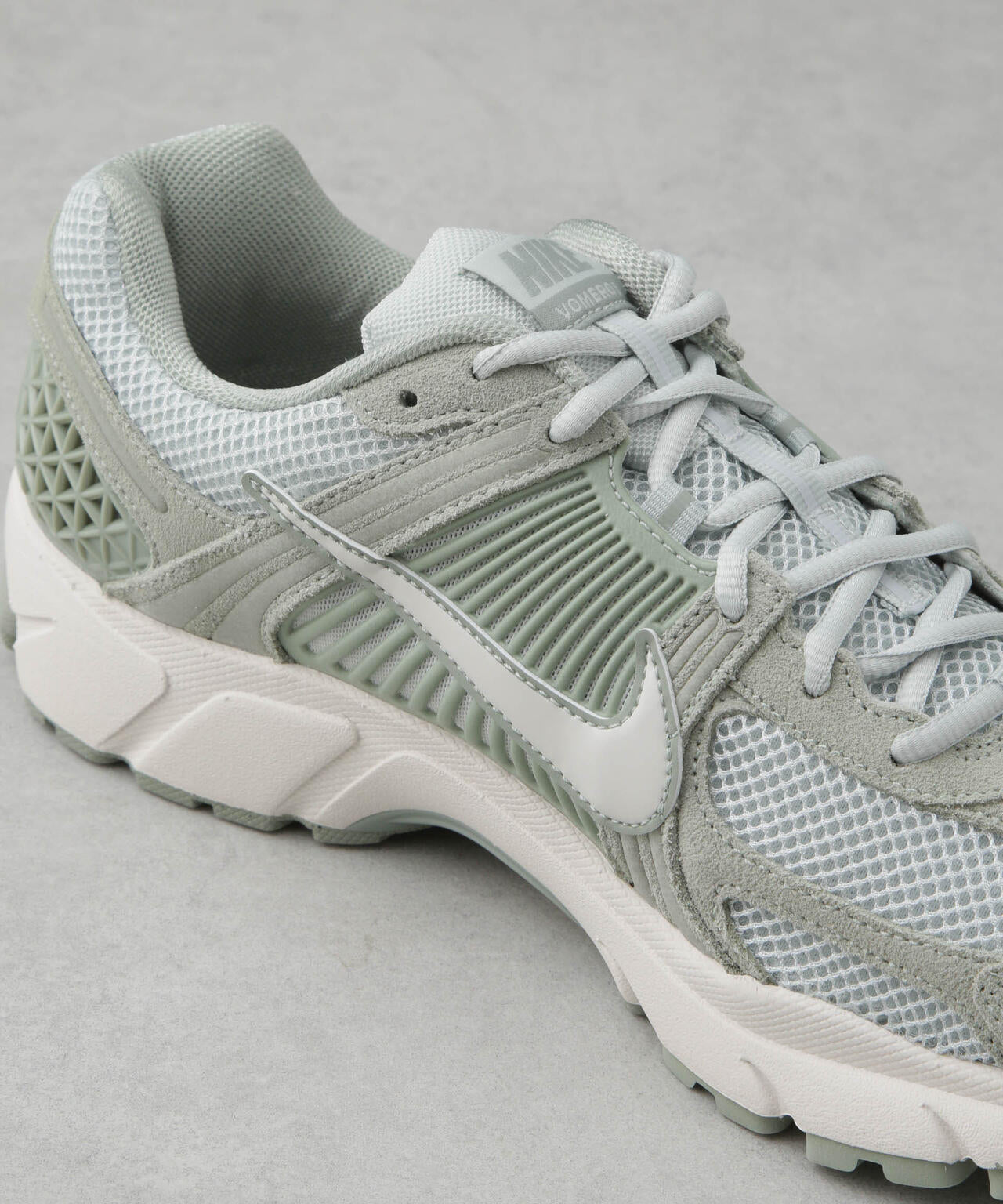 NIKE/ナイキ ズーム ボメロ 5 6704234147