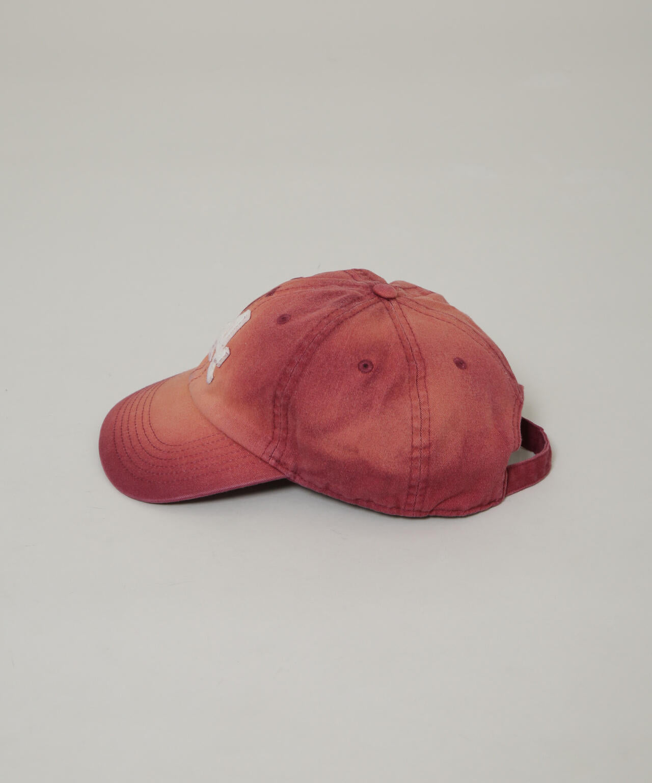 AUTHEN/FADE A CAP 6705239104