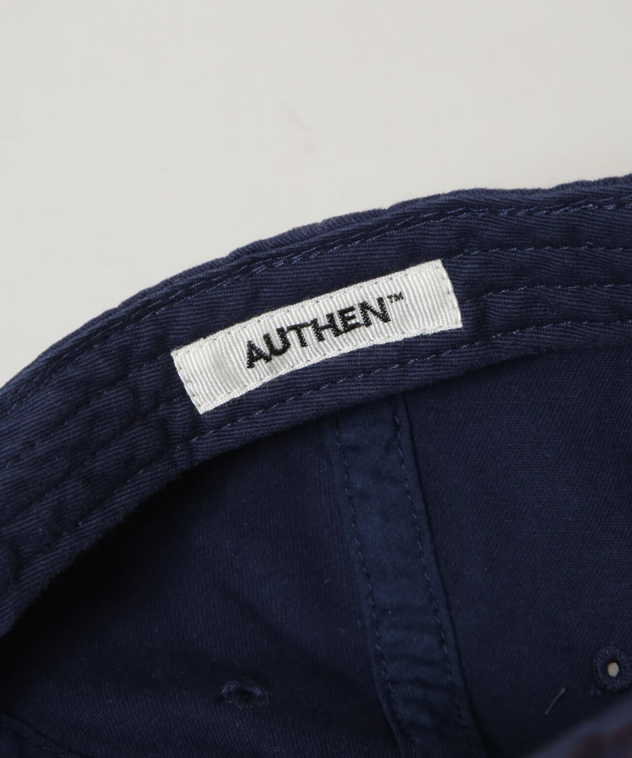 AUTHEN/FADE A CAP 6705239105