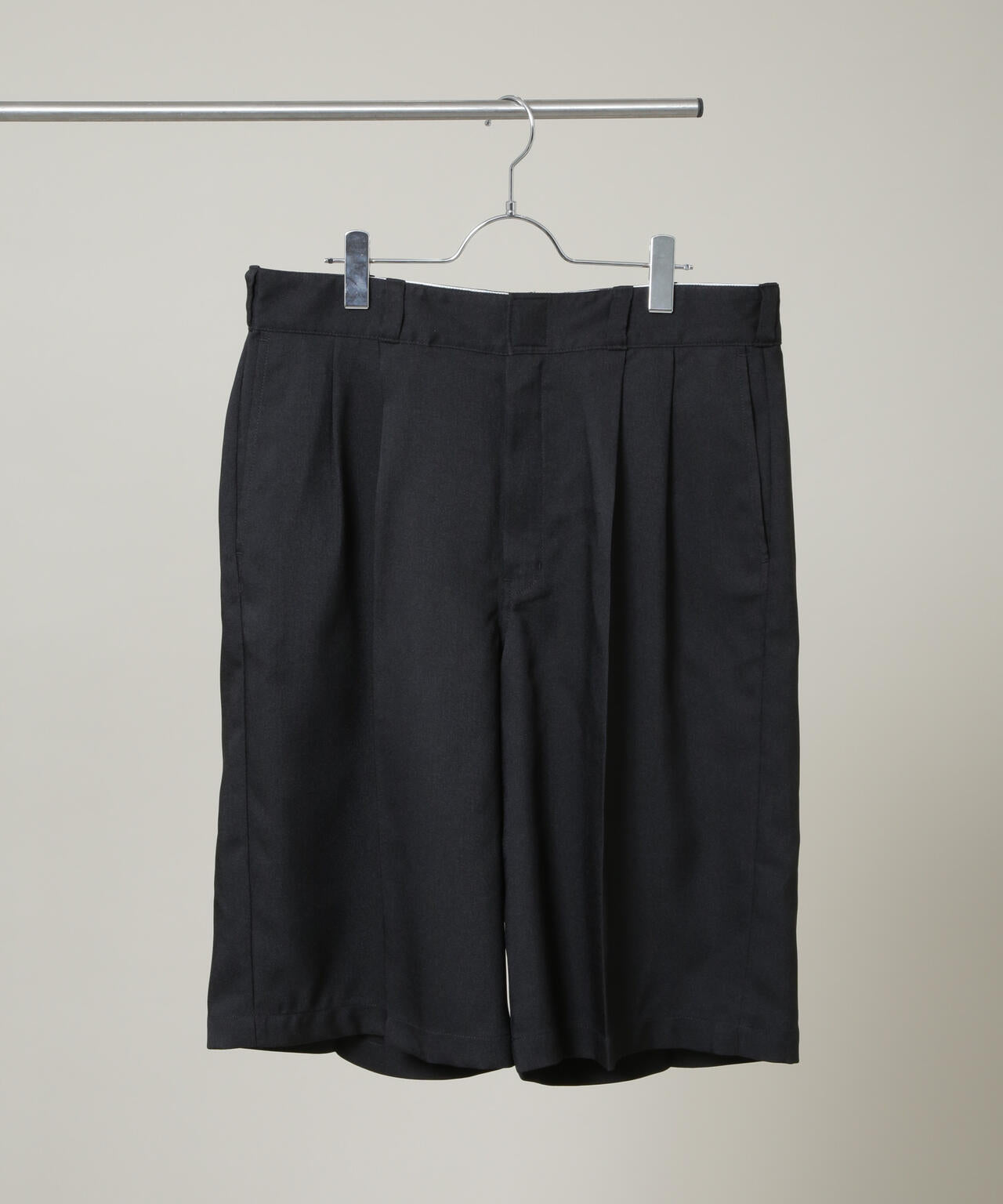 Dickies/別注 Wide Tuck Short Pants 6706128005