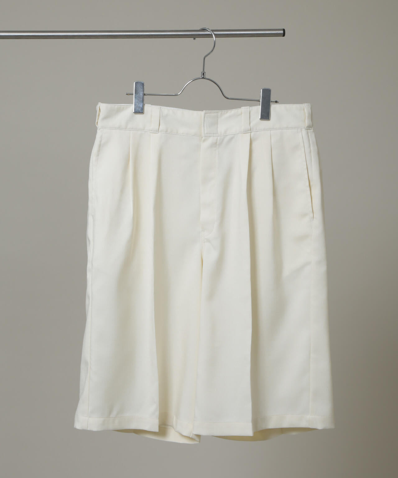 Dickies/別注 Wide Tuck Short Pants 6706128005