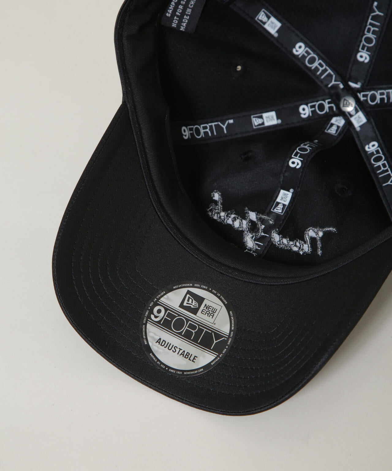 NEW ERA(R)/別注 940 NY / MLB SATIN SCRIPT CAP 6706139021