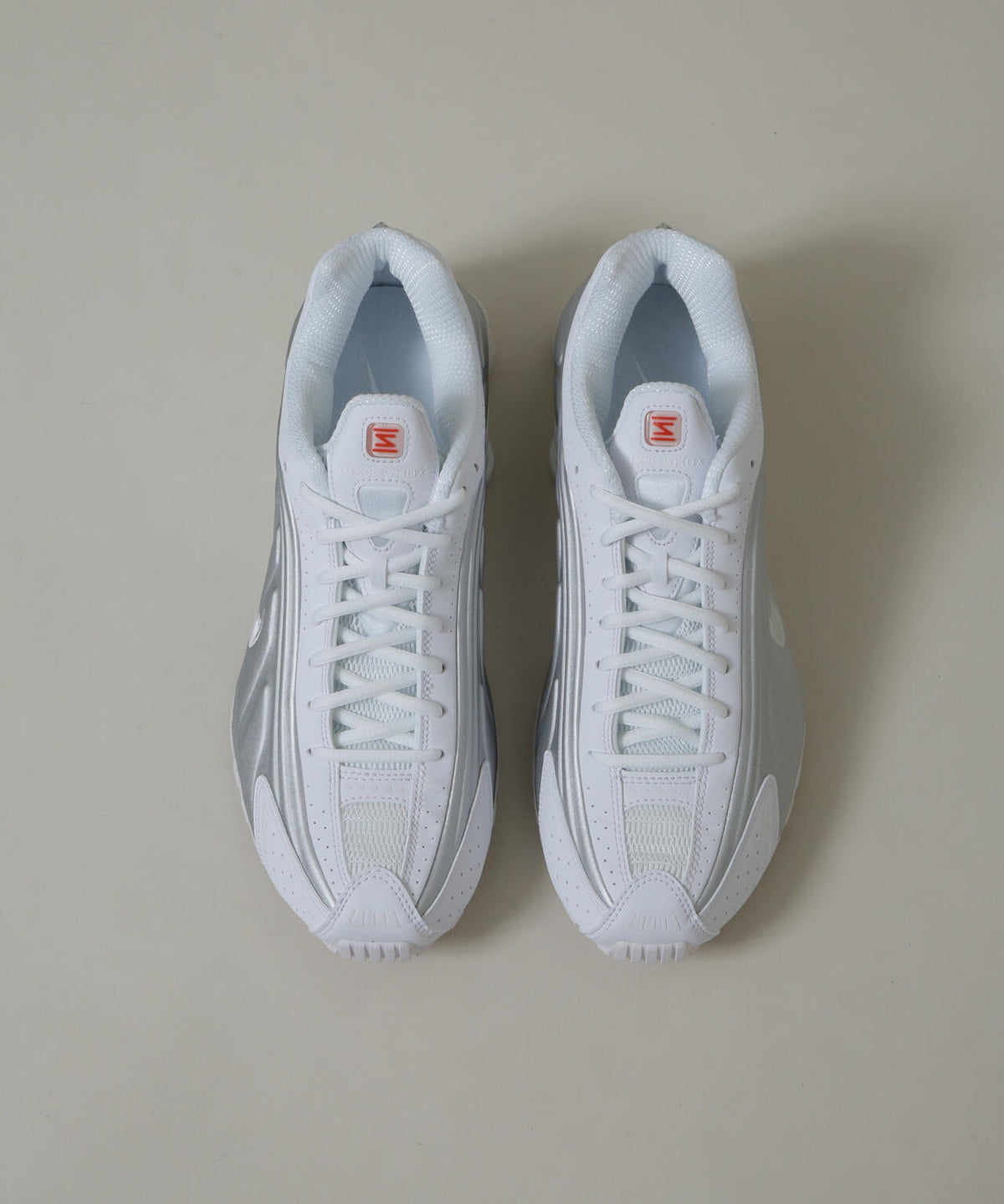 NIKE/ナイキ ショックス R4 6706234035