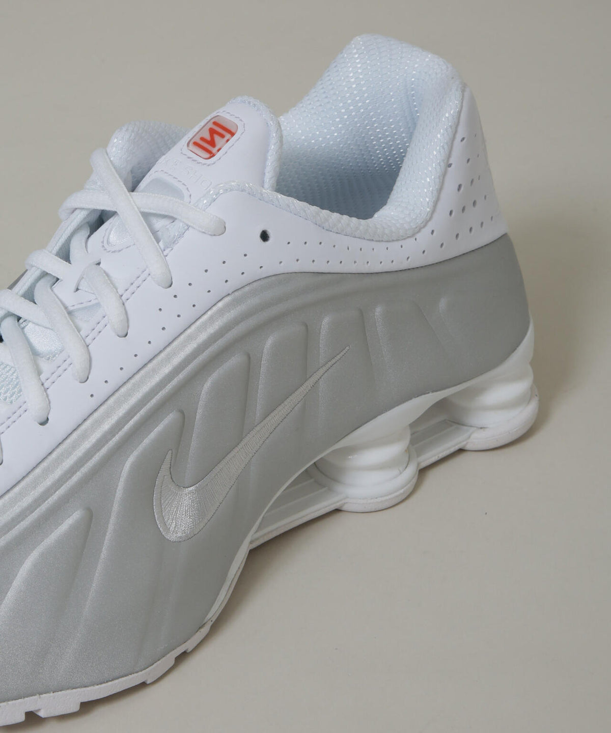 NIKE/ナイキ ショックス R4 6706234035