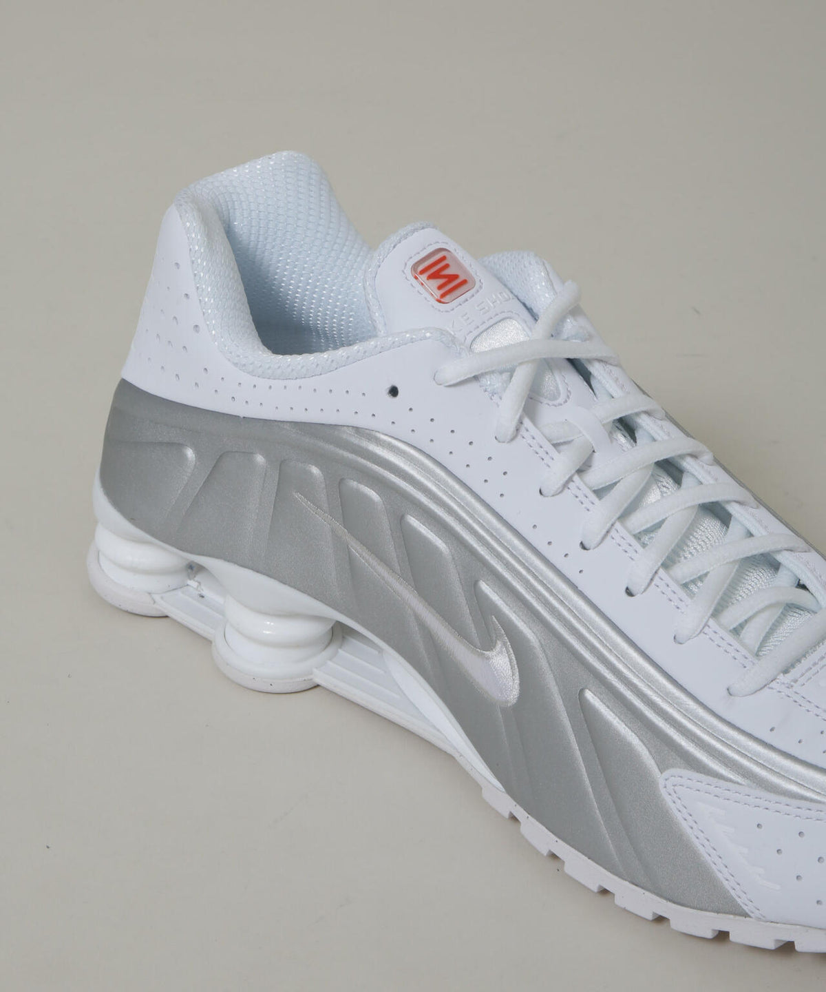 NIKE/ナイキ ショックス R4 6706234035