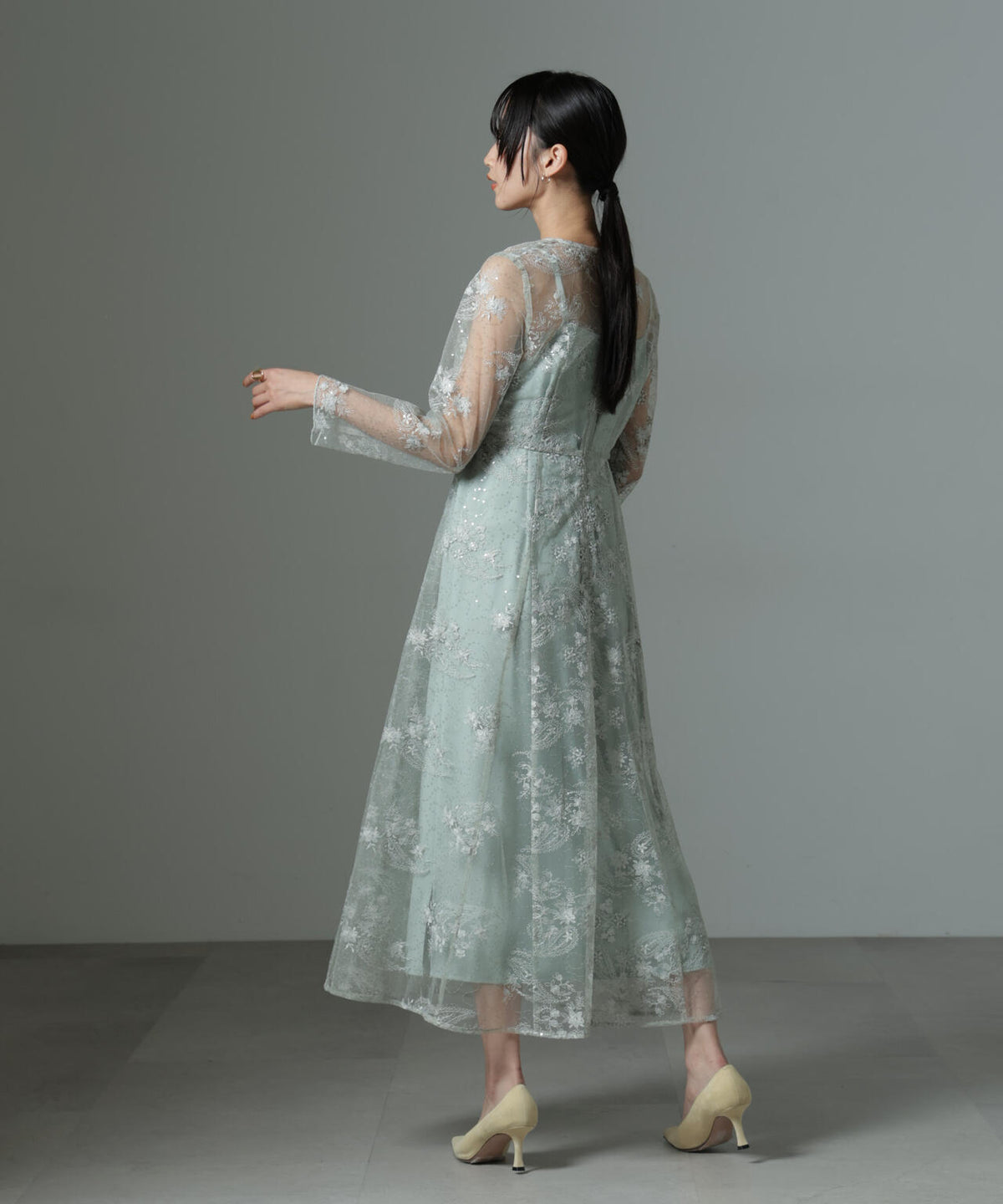 kaene/スパンコールエンブロイダリードレス 6714219030