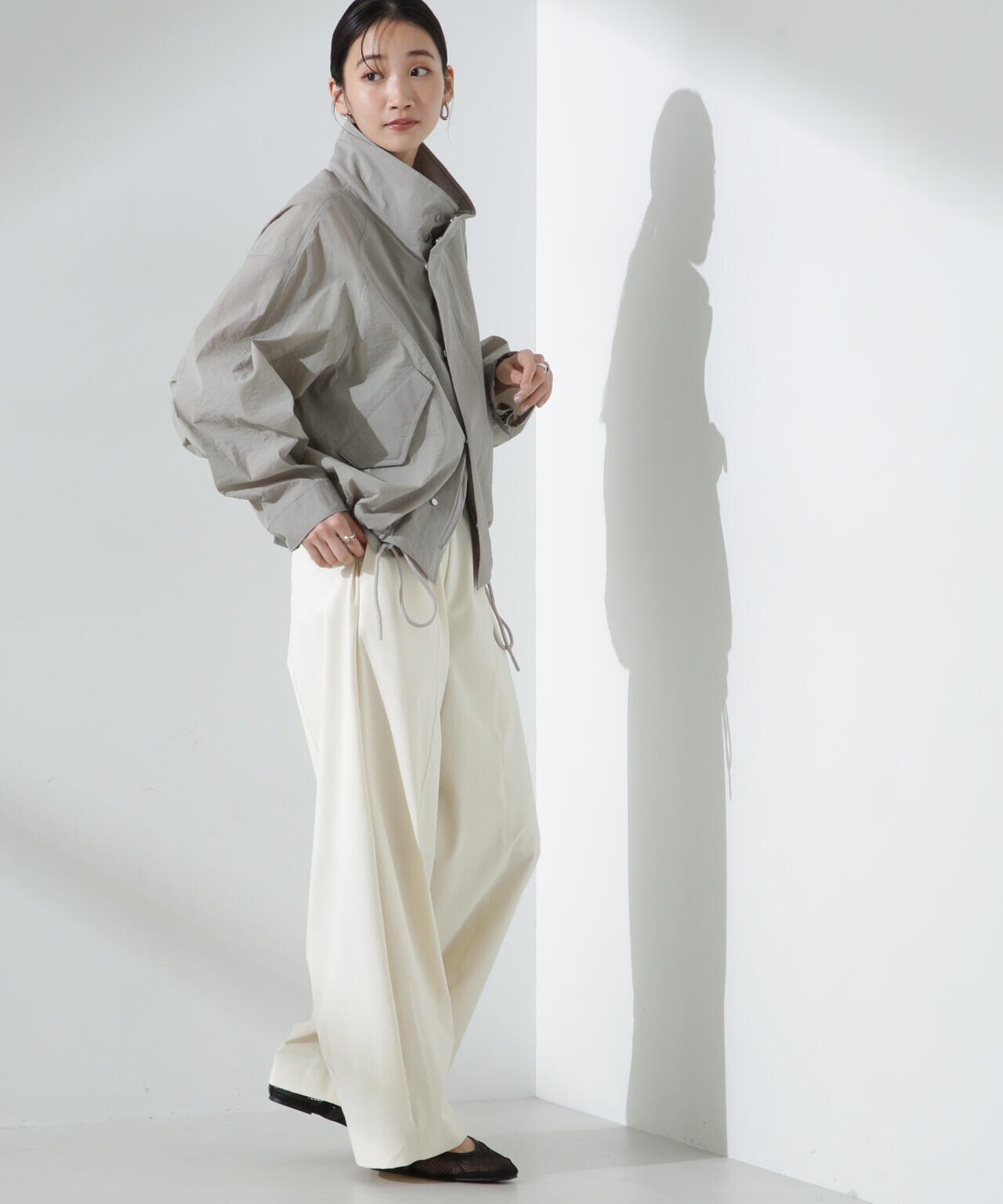 upper hights/U-51 L SHEER SHORT 6715111003