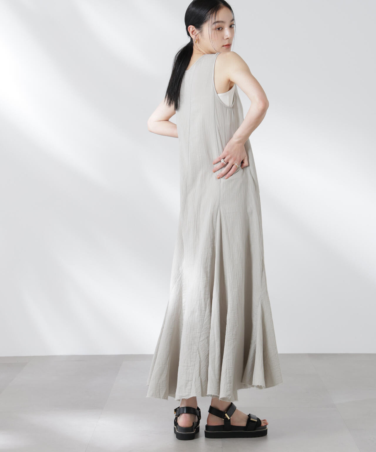 GREYCHORD/ASHLEY スリーブレスドレス 6715119051