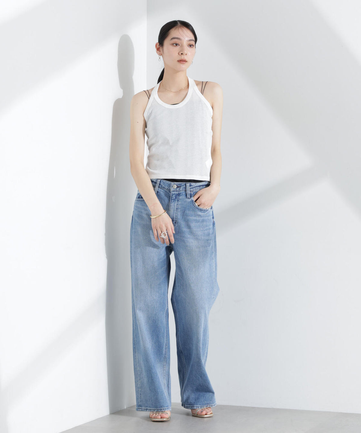 Robert P. Miller/Light Prib Halter tank 6715124033