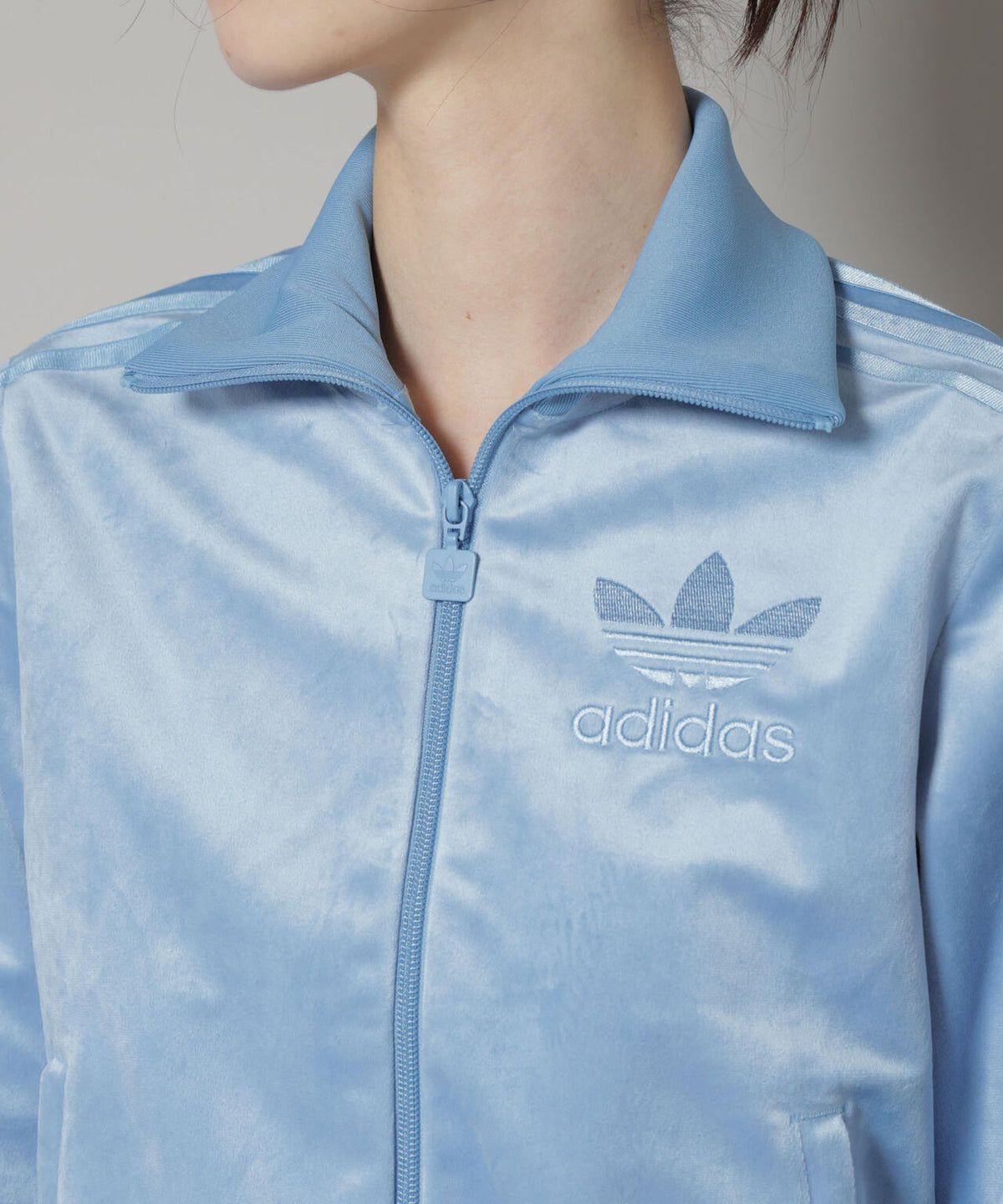 adidas/VELVET TRACK JAKET ASH BLUE 6715216008