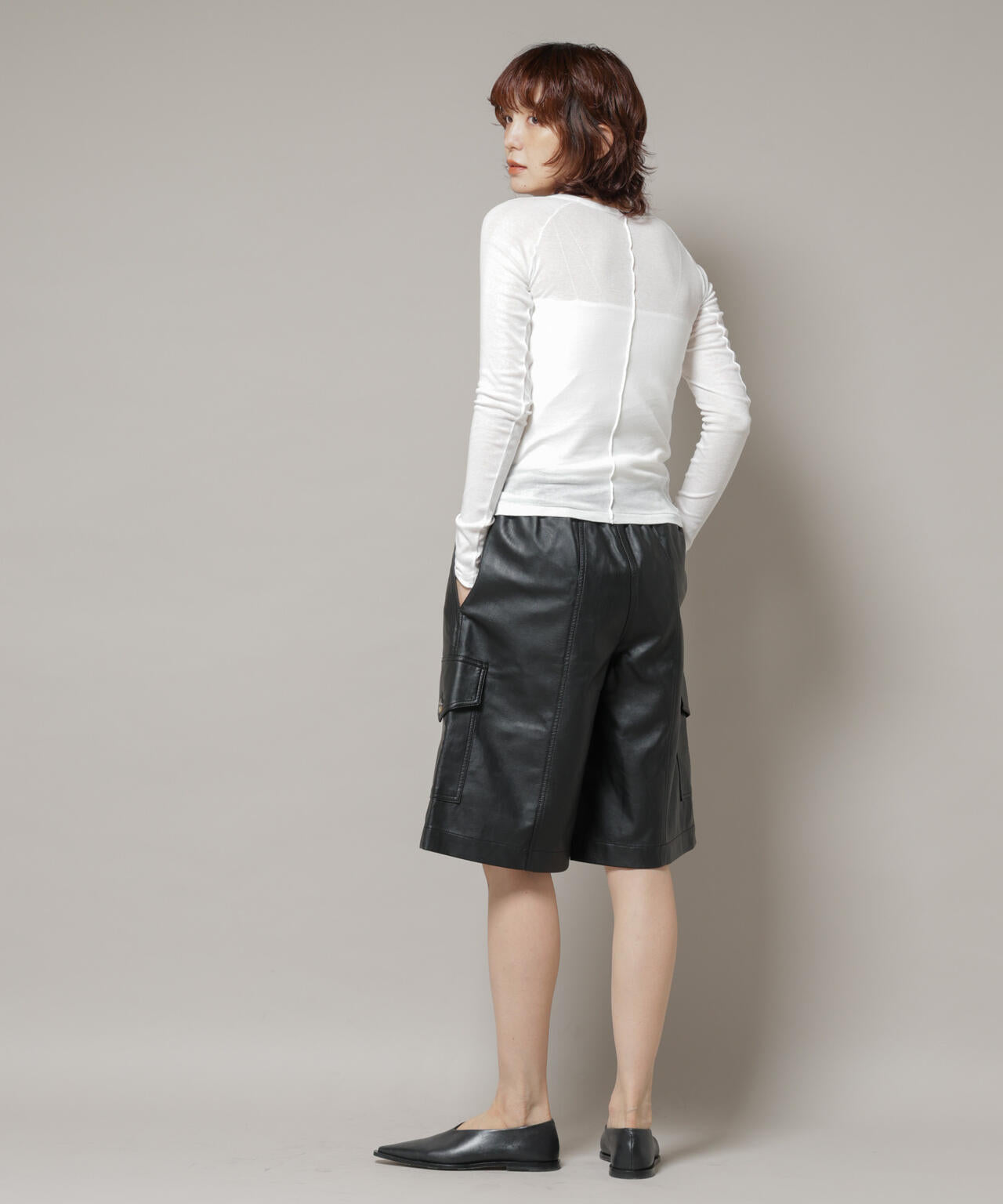 BAUM UND PFERDGARTEN/Textured Faux Leather ハーフパンツ 6715228001