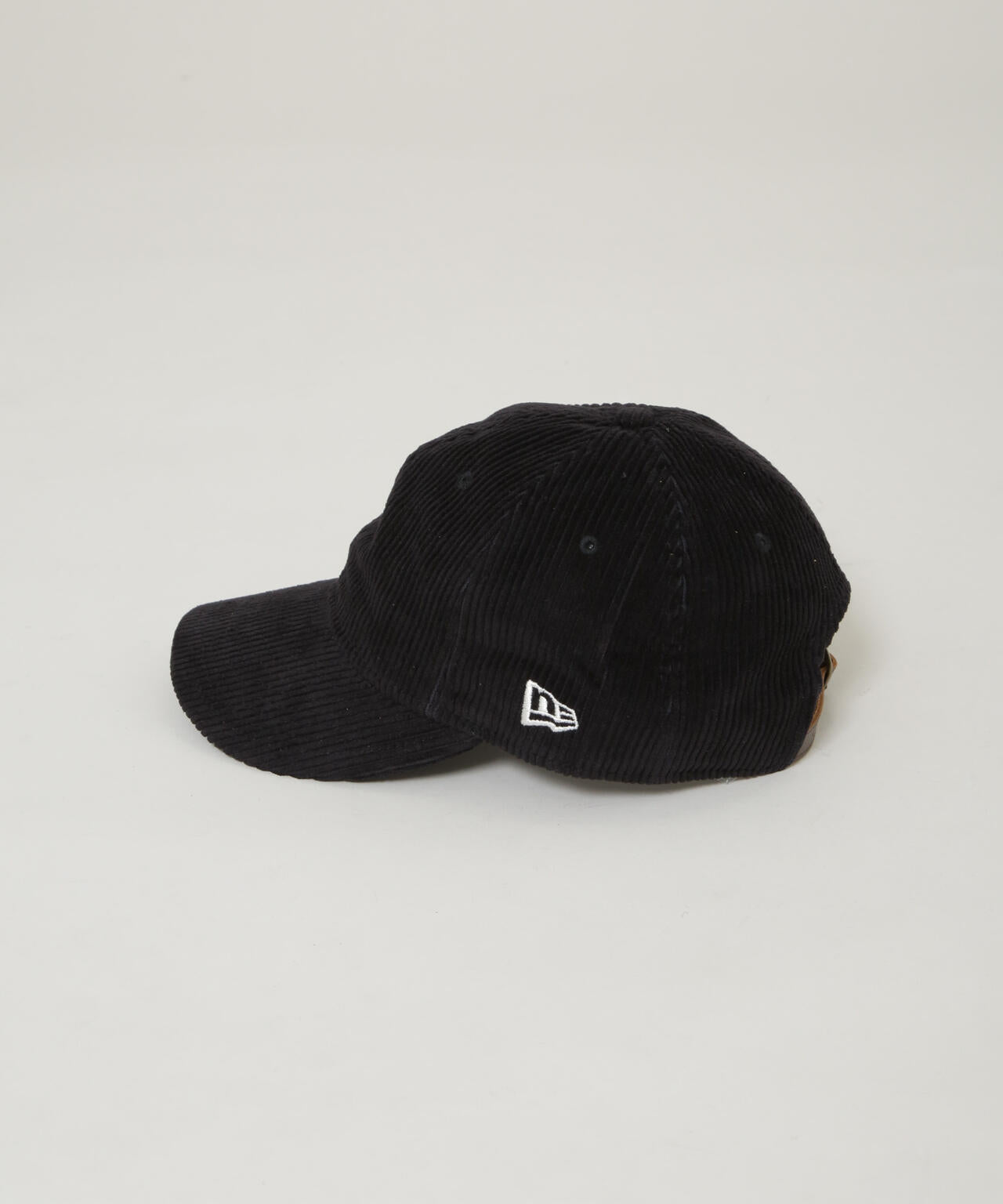 NEW ERA(R)/930LS 8W CORDUROY BLK 6715239037