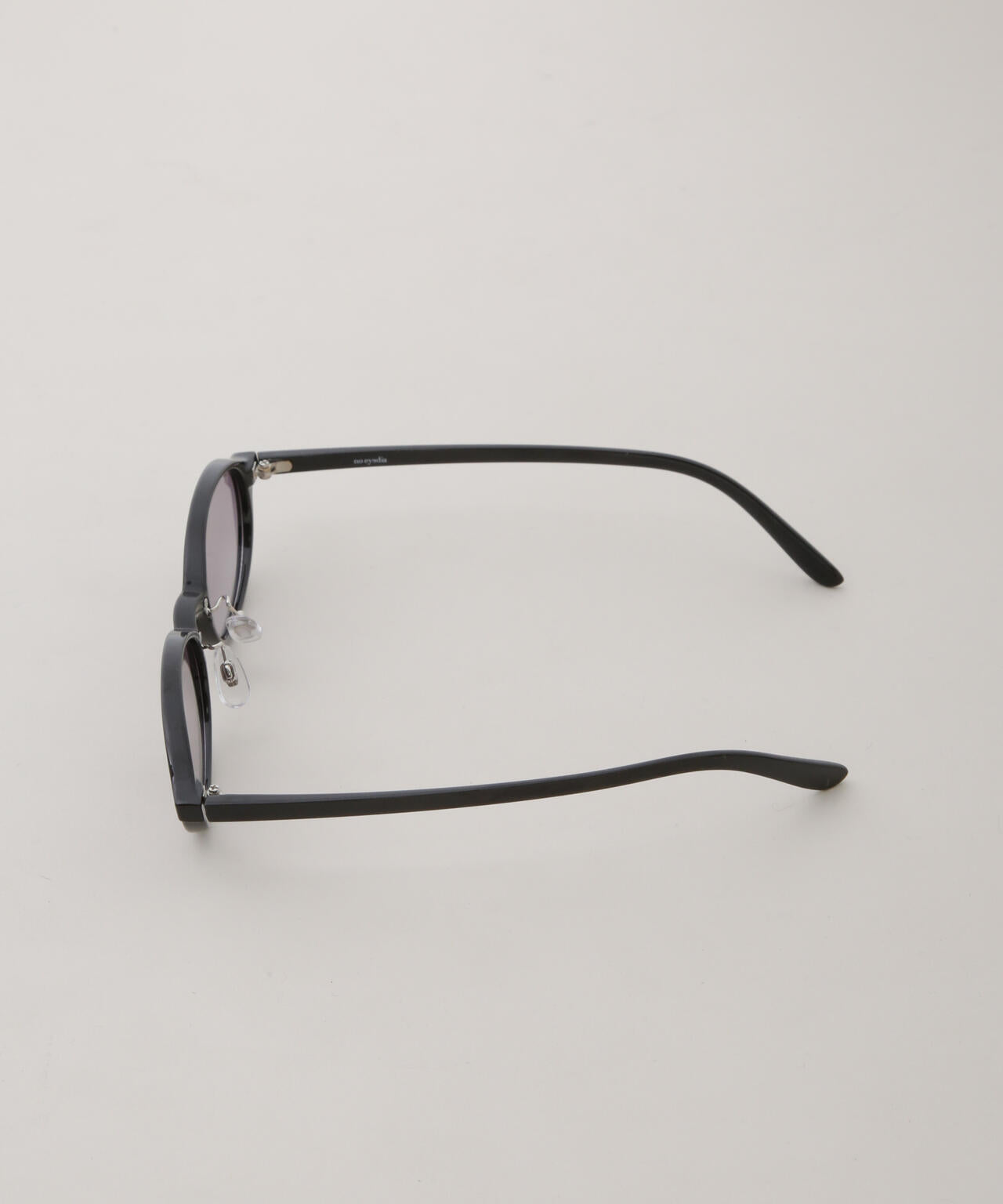 noeyedia/オーバルフレームグラス 6716140005