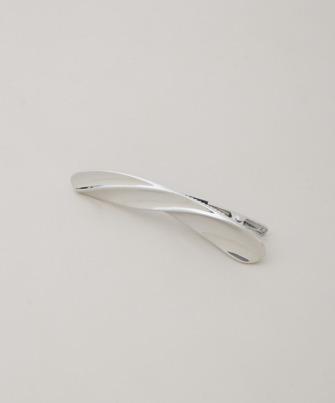 JAMIRAY/TWISTED SHELL HAIRCLIP 6716238001