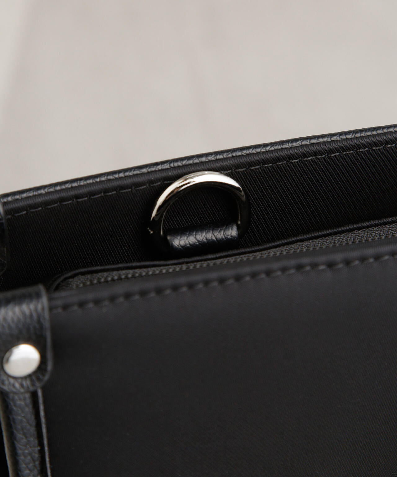 マルチモバイルブリーフケース 6725132203