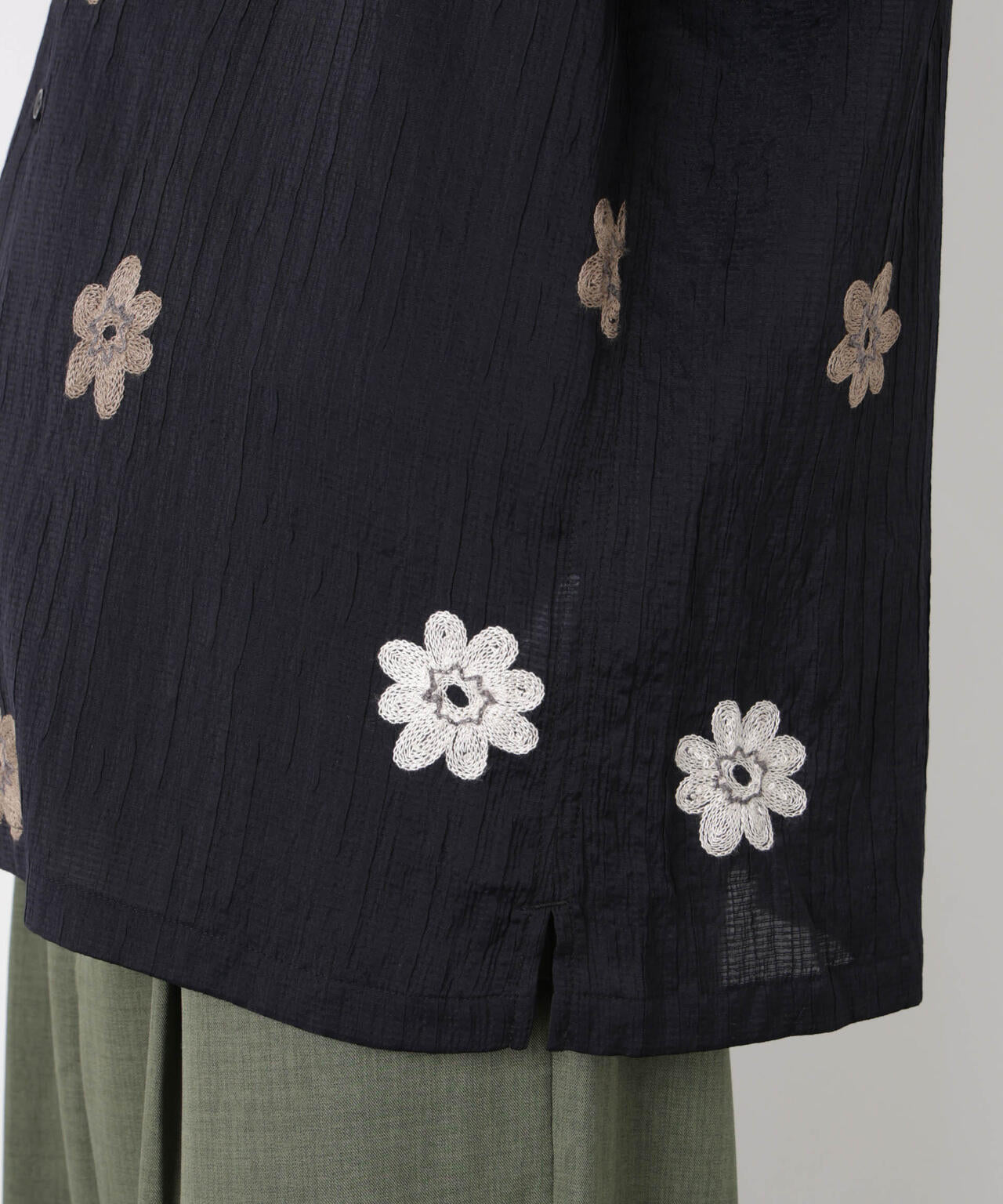 フラワー刺繍シャツ 半袖 6726121217
