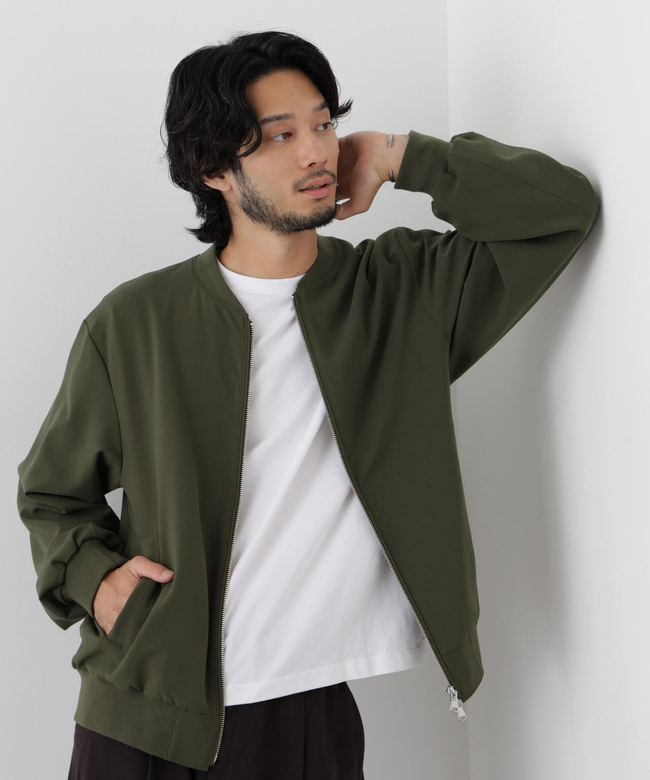 181cm B:75 W:73 H:90 着用サイズ:L