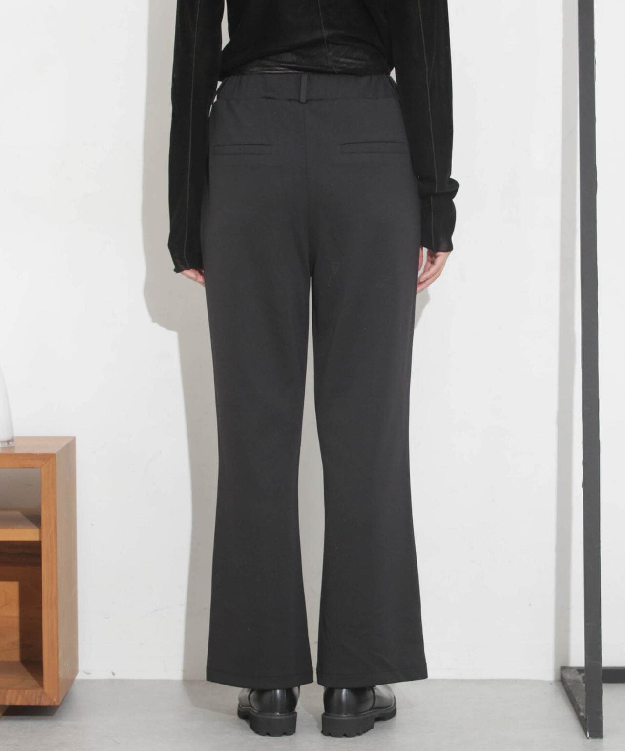 センタープレスカットポンチパンツ 6733227301