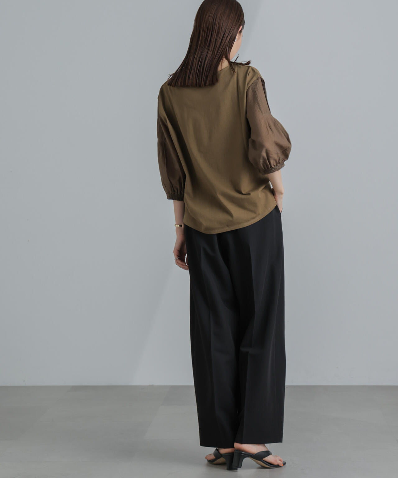 ピンタックスリーブカットプルオーバー 6734124310