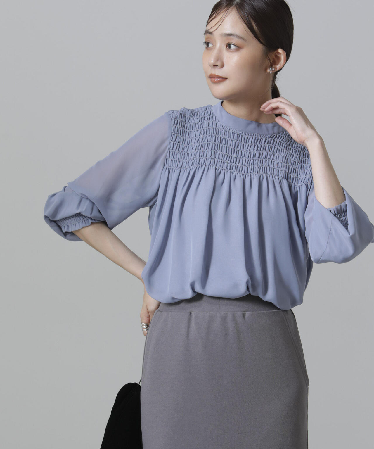 フロントシャーリングブラウス 6734220306