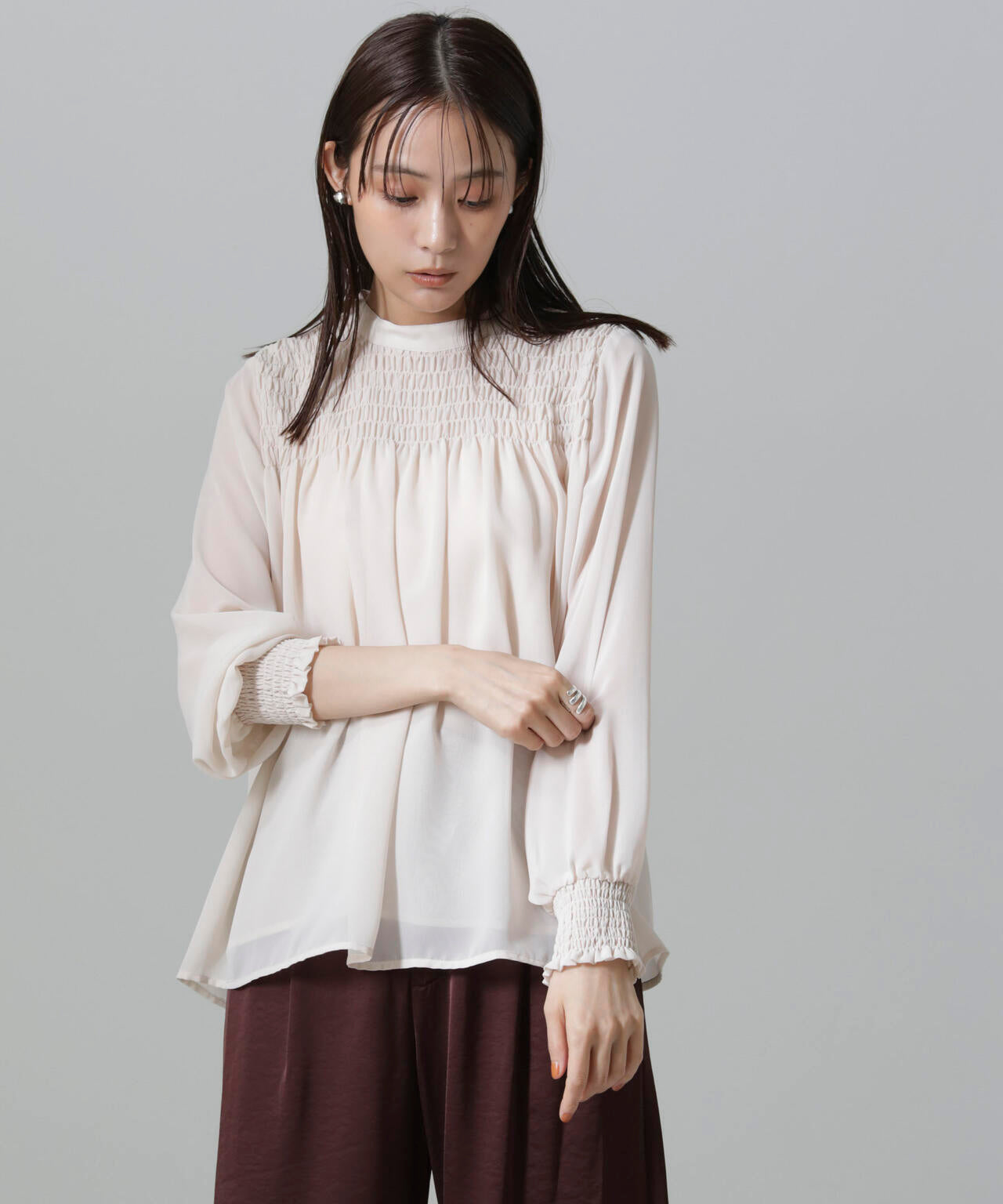 フロントシャーリングブラウス 6734220306