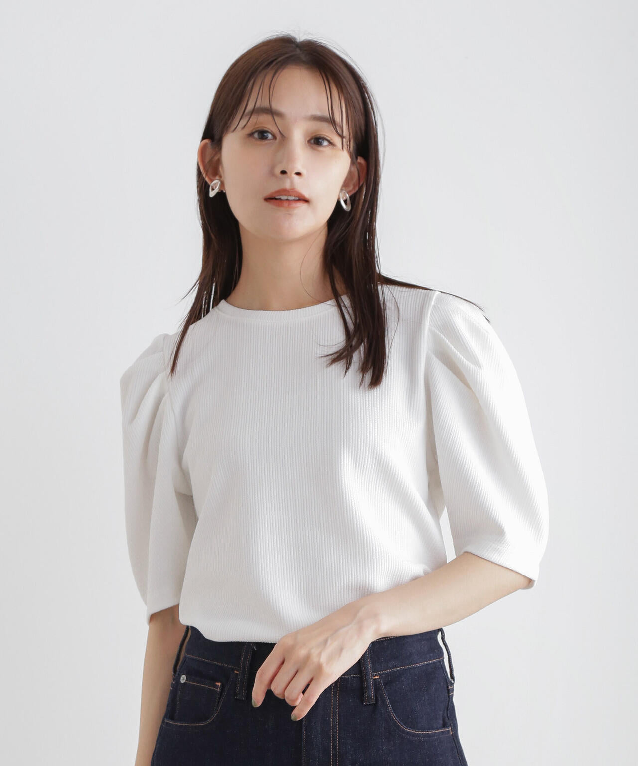 ショルダーギャザーデザイントップス 6734224300