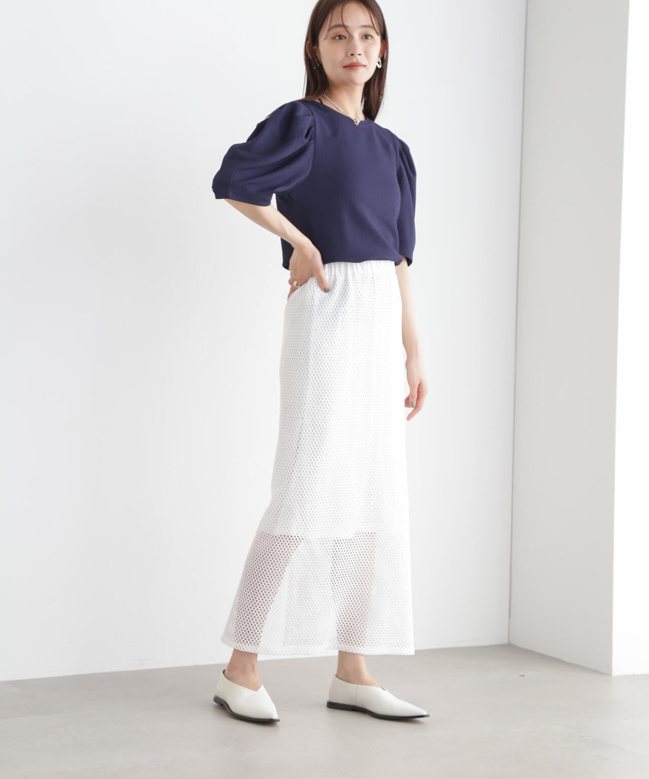 ショルダーギャザーデザイントップス 6734224300