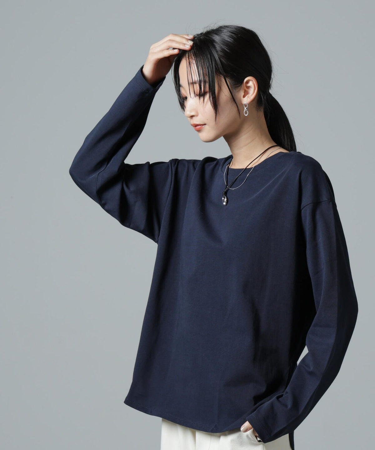 サイドスリットロングスリーブTシャツ 6735123306