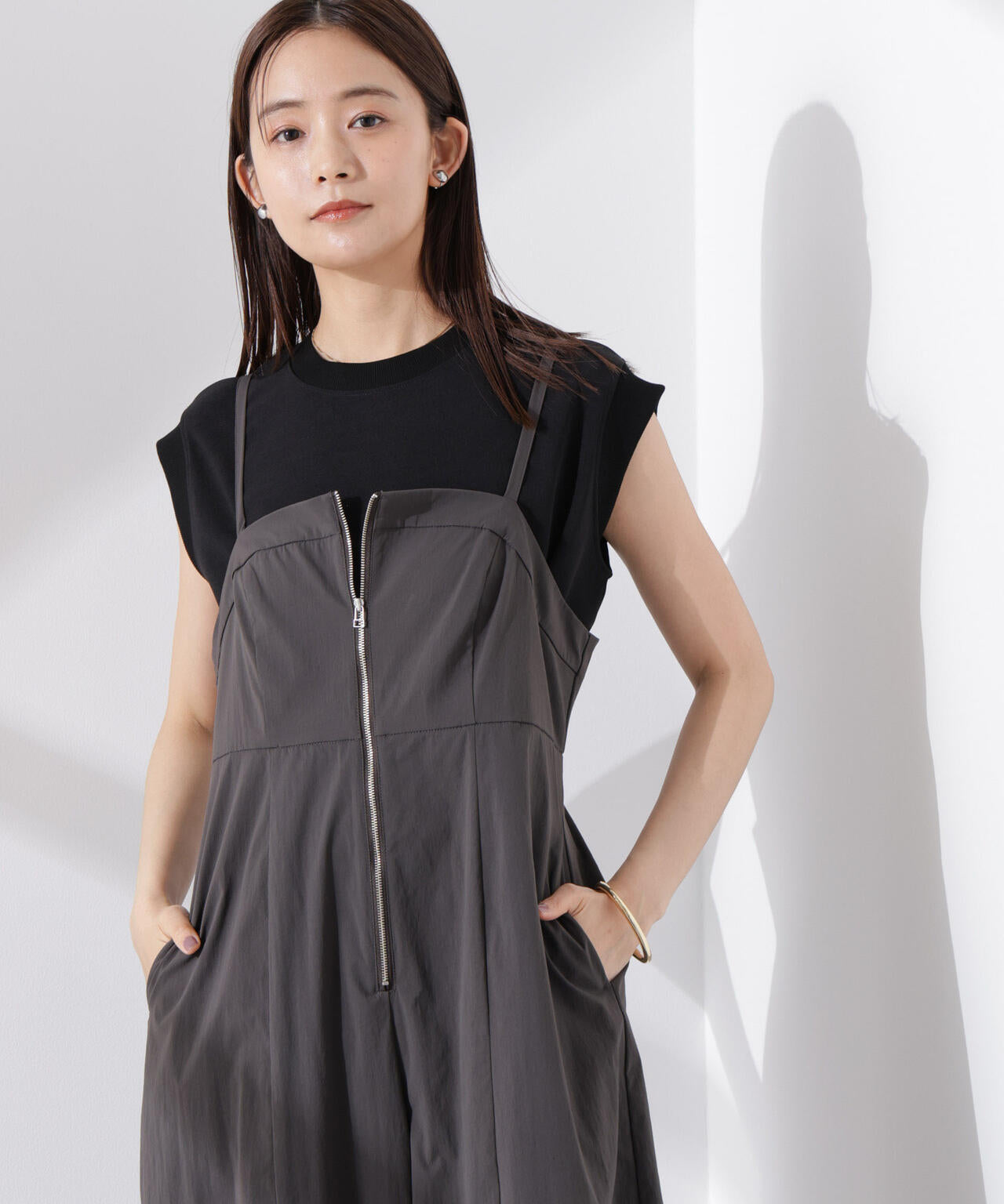 カットジョーゼットノースリーブTシャツ 6735124312