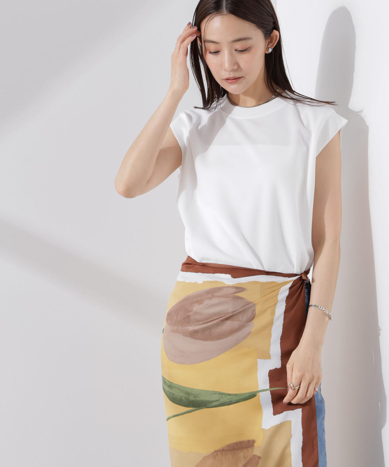 カットジョーゼットノースリーブTシャツ 6735124312