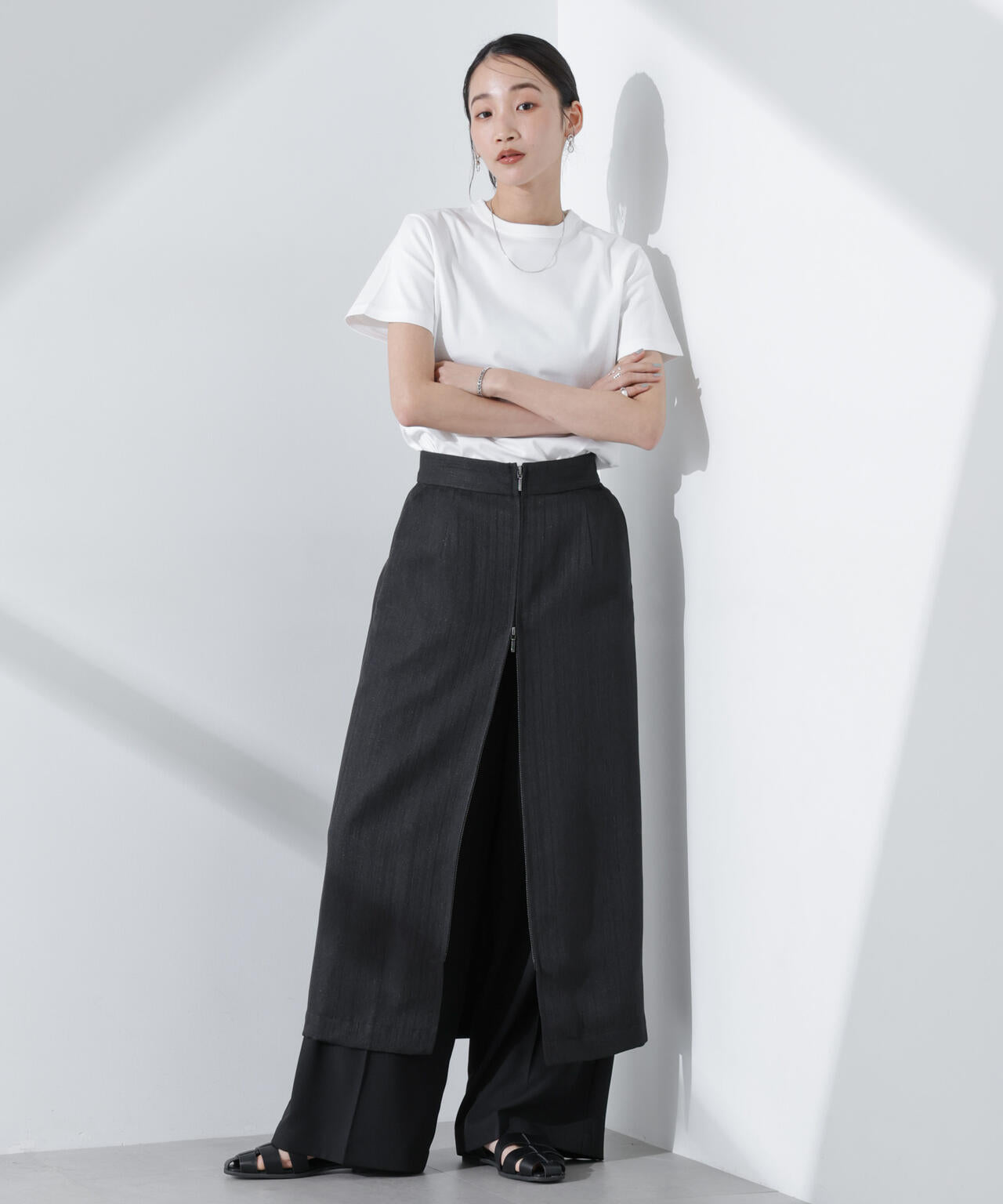 メタリックフロントZIPスリットタイトスカート 6735130307