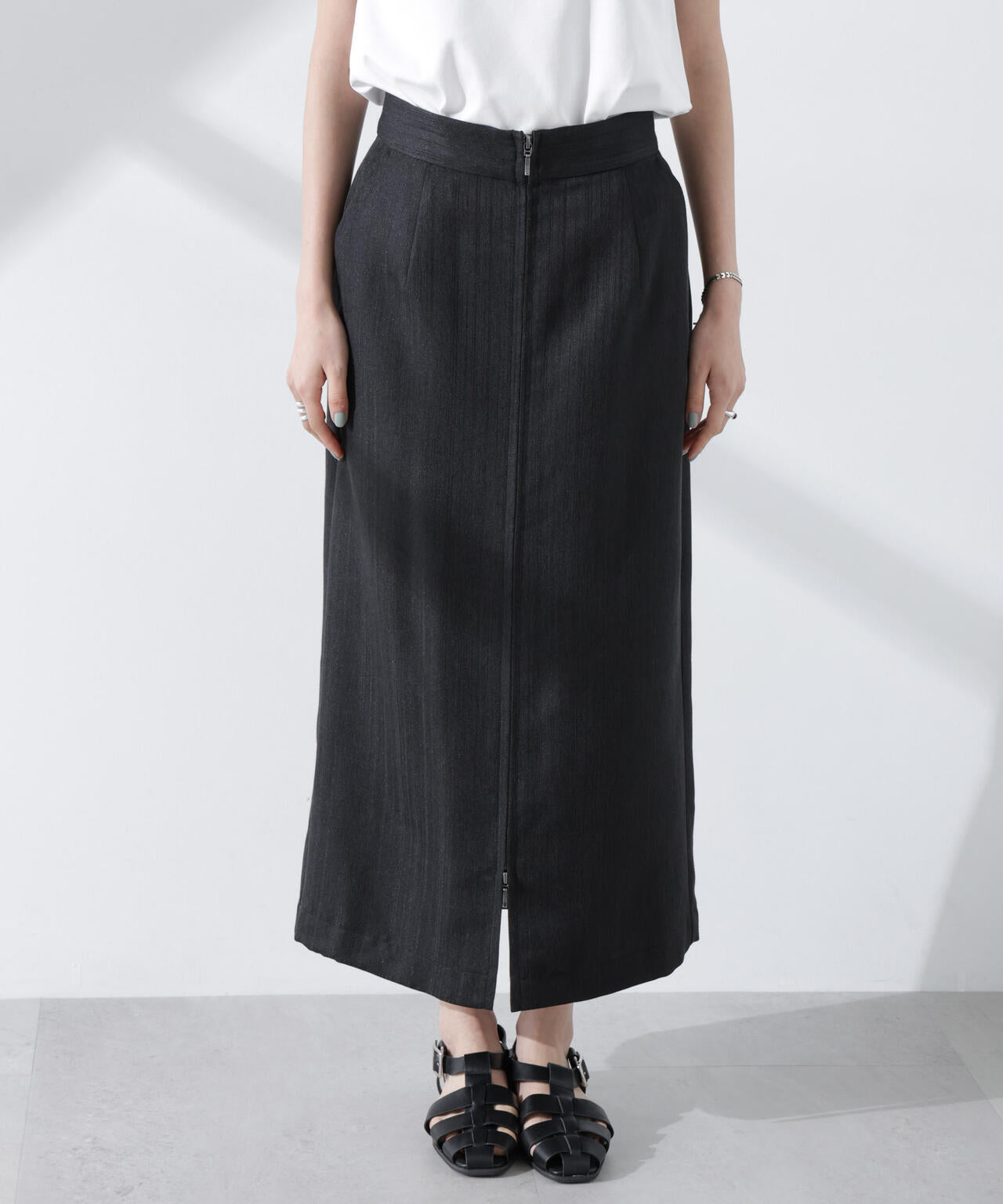 メタリックフロントZIPスリットタイトスカート 6735130307