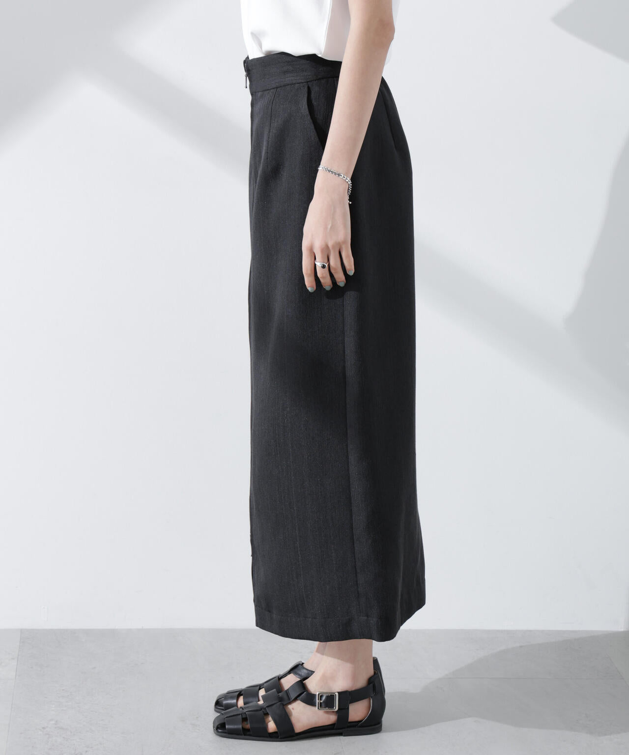 メタリックフロントZIPスリットタイトスカート 6735130307