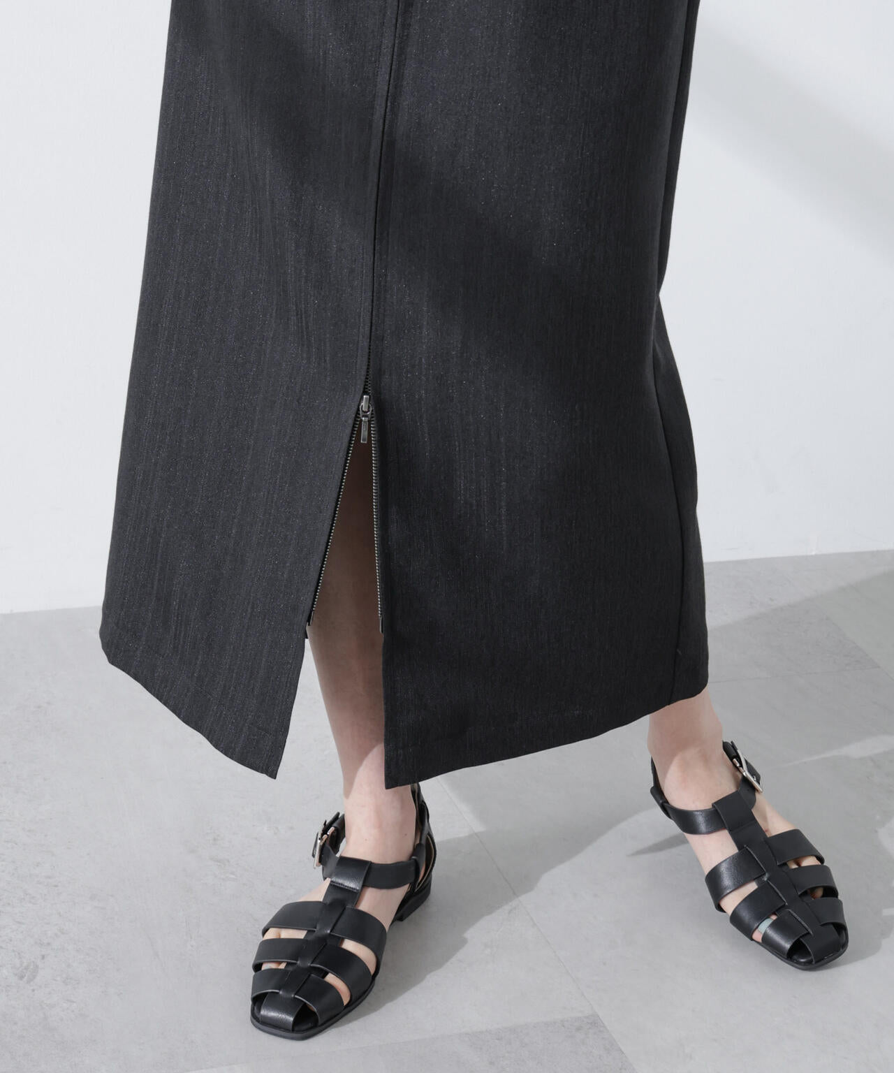 メタリックフロントZIPスリットタイトスカート 6735130307