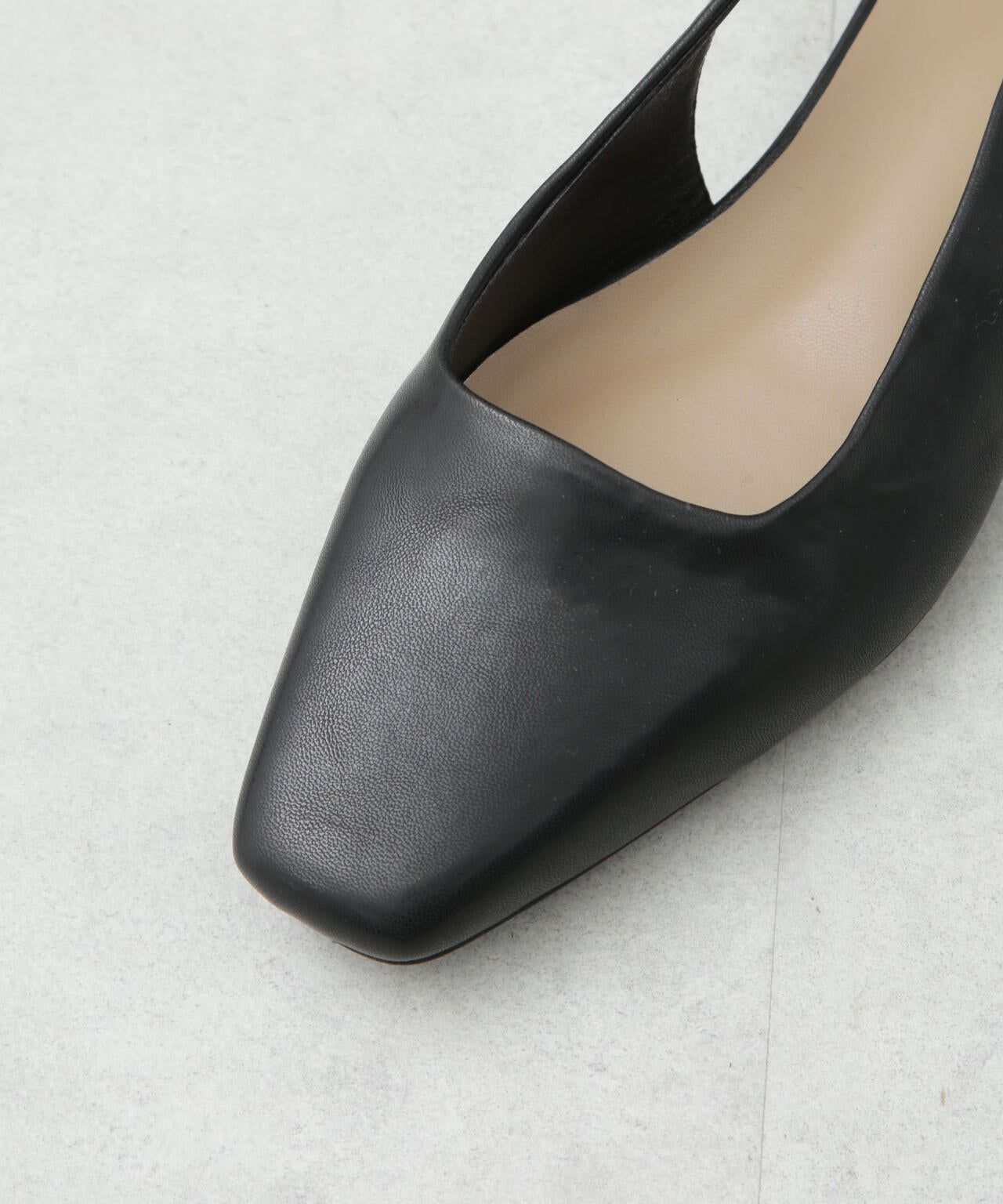 スリングバックスクエアトゥパンプス 6735133300