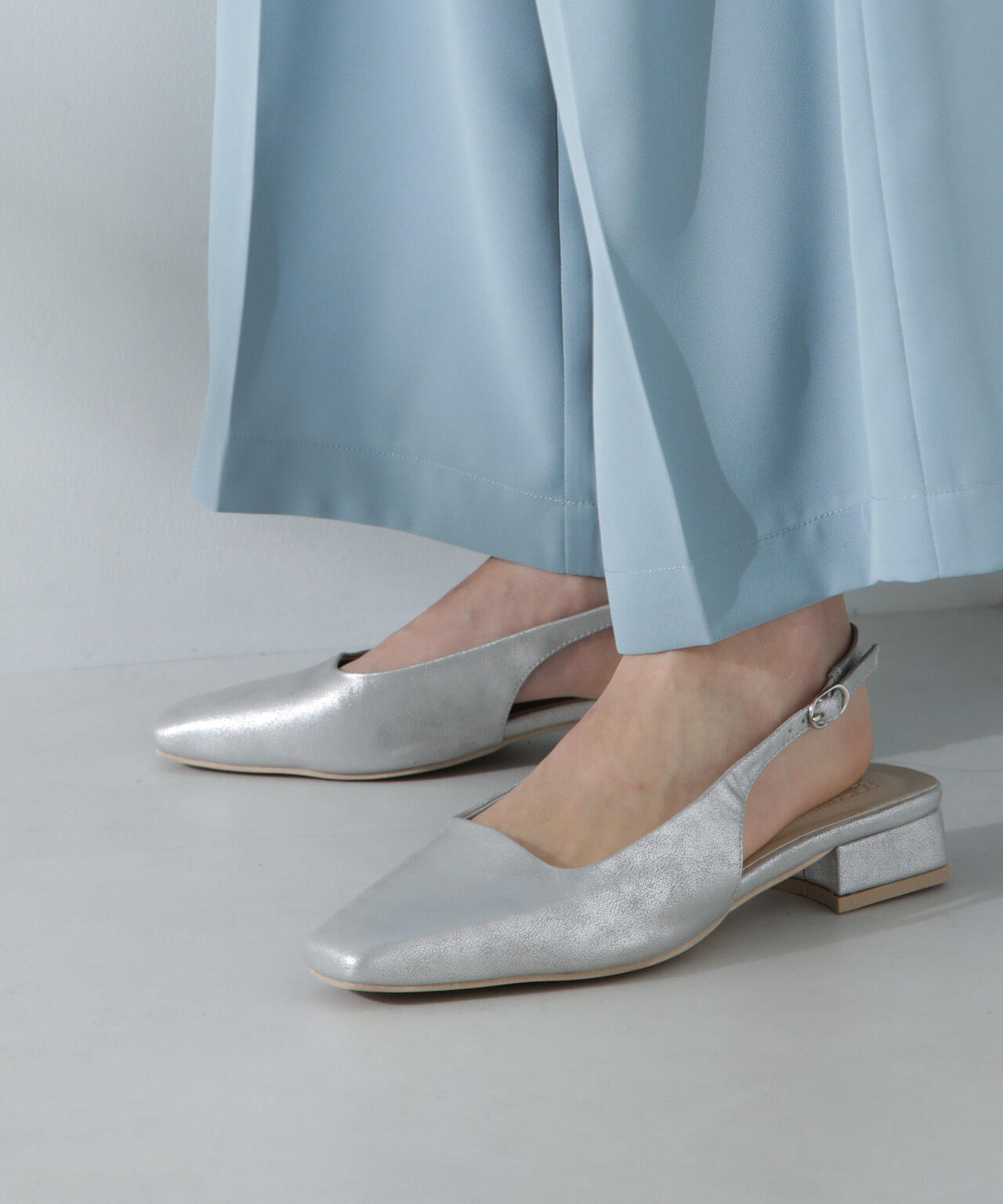 スリングバックスクエアトゥパンプス 6735133300