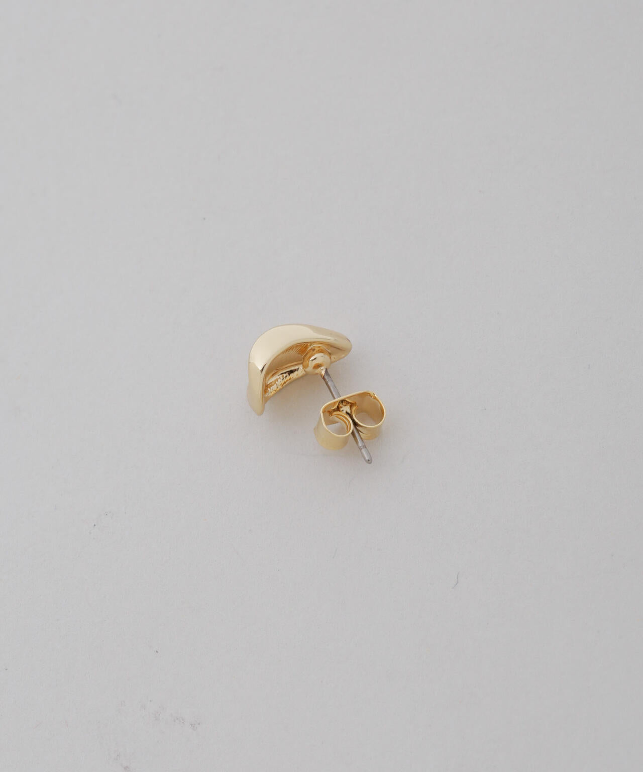スモールドロップピアス 6735245301