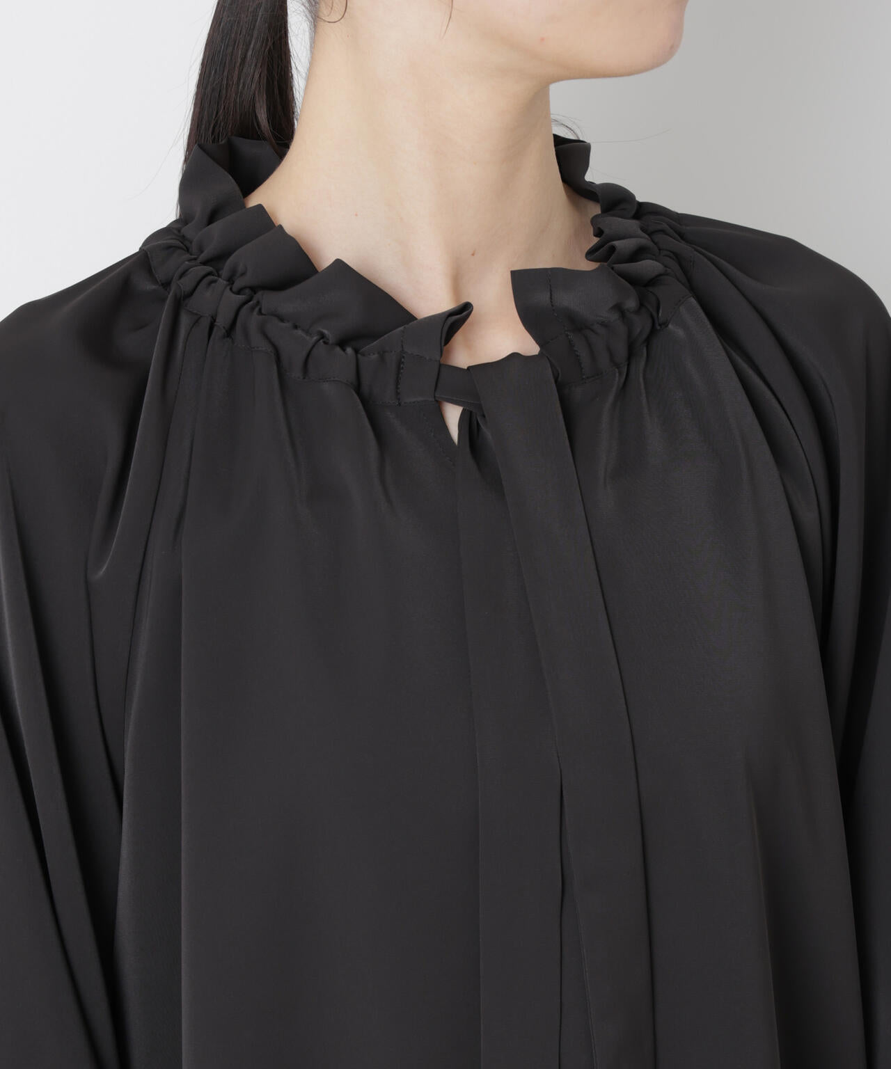 フリルカラーボータイブラウス 6736120306