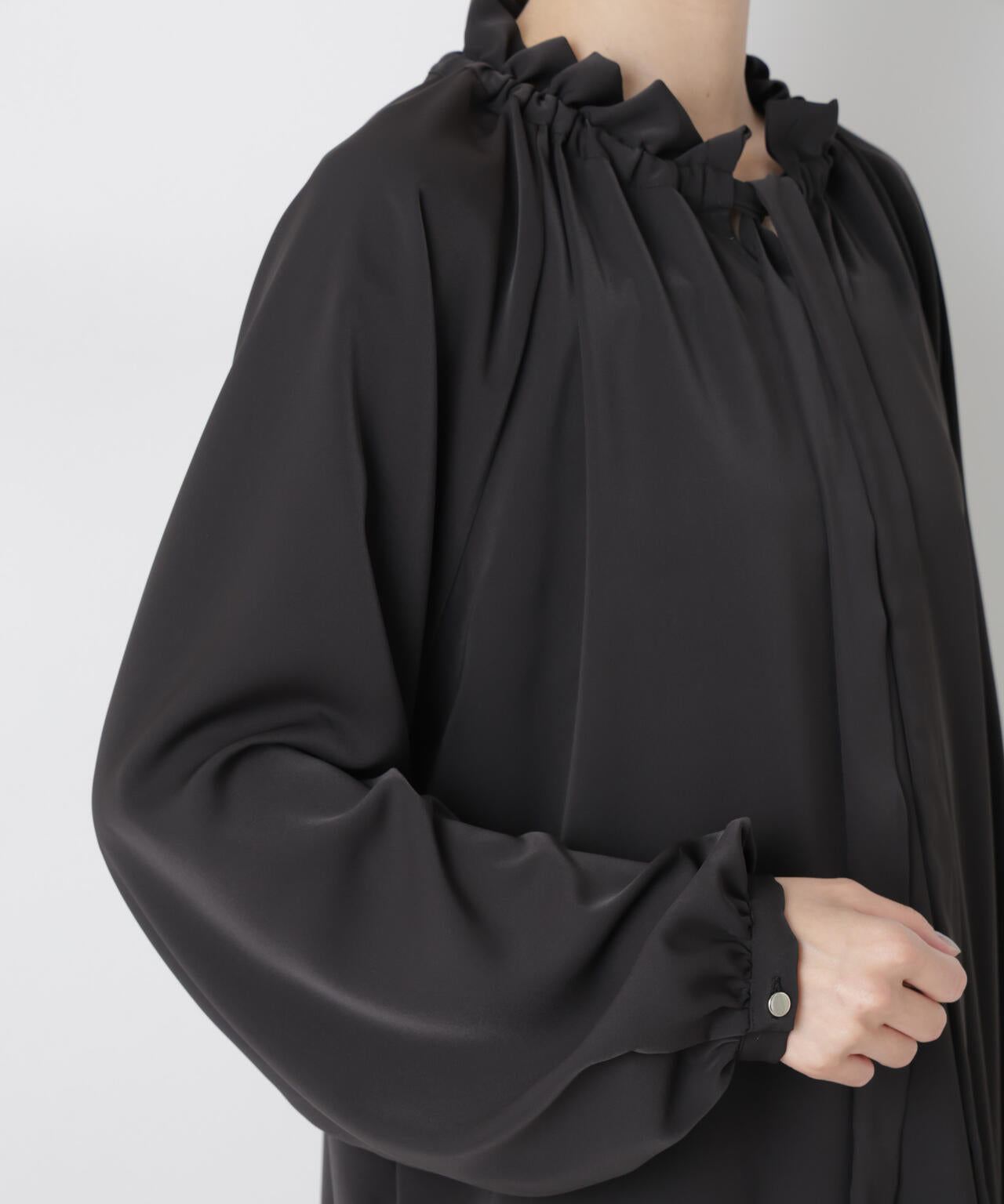 フリルカラーボータイブラウス 6736120306