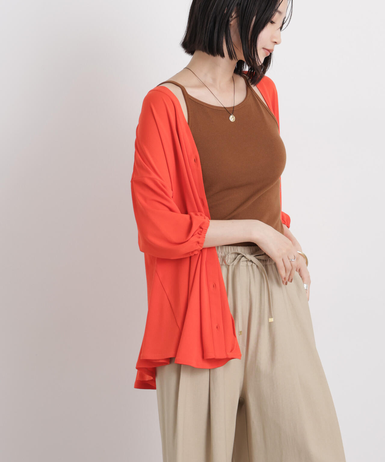 カットジョーゼットマチフレアVネックブラウス 6736121305