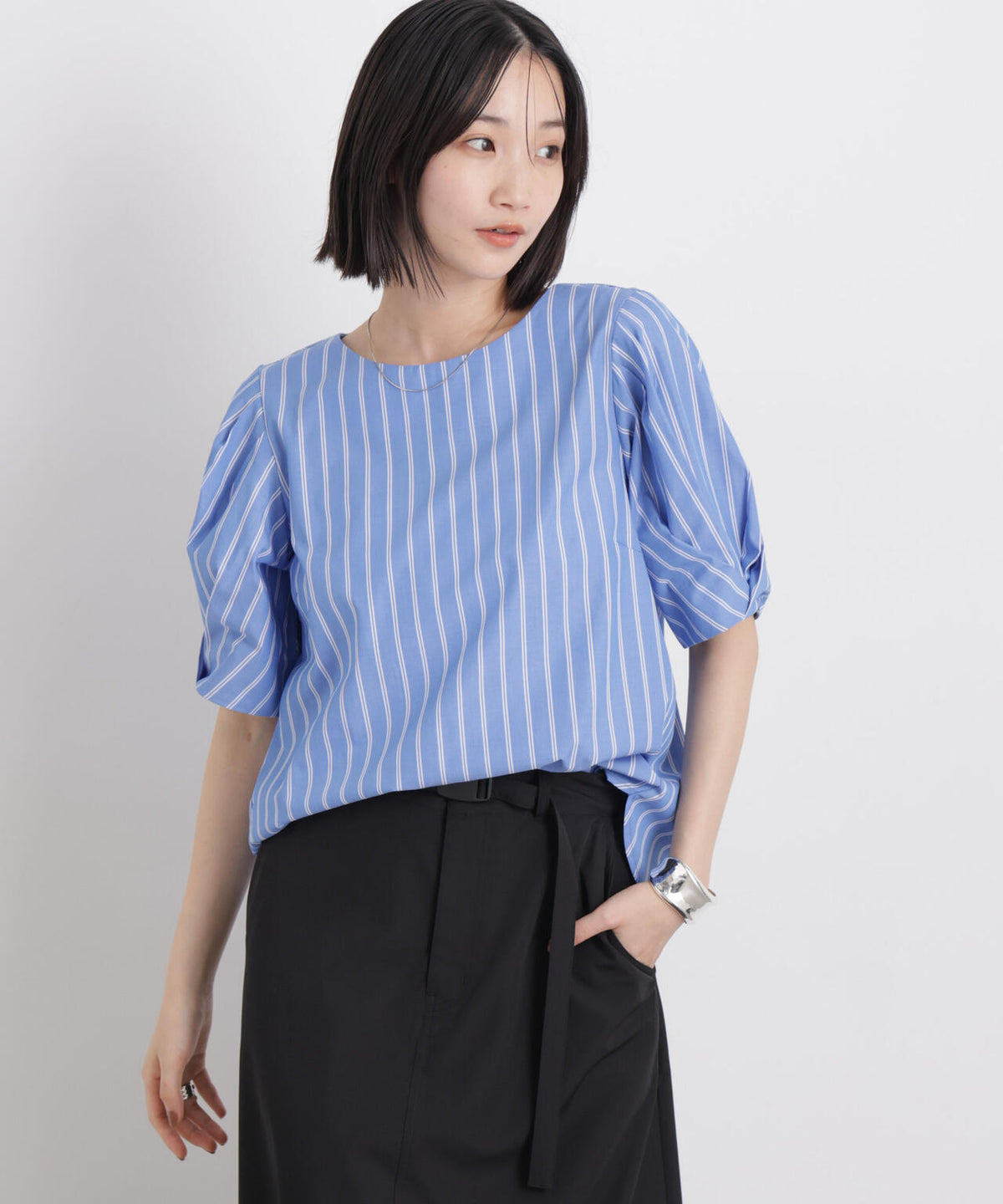 変形スリーブプルオーバーブラウス 6736121311
