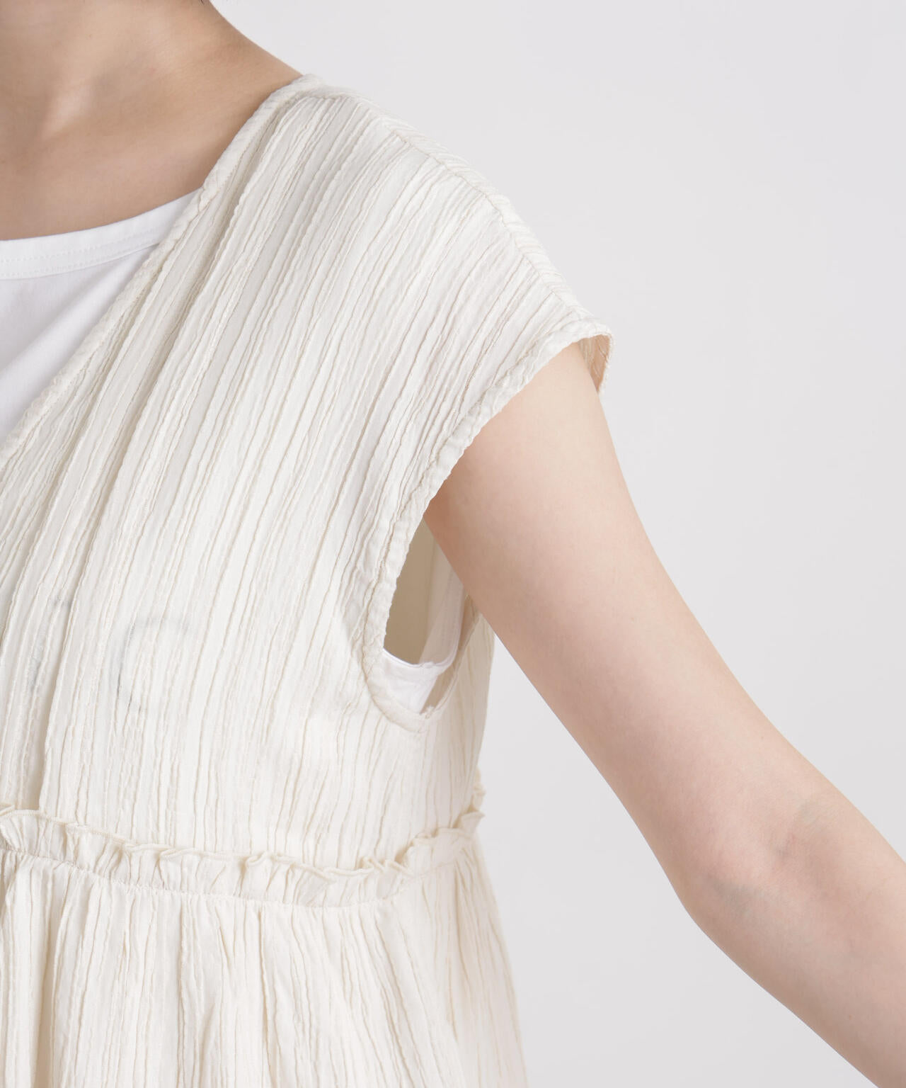 シャーリング楊柳ティアードフリルブラウス 6736121313