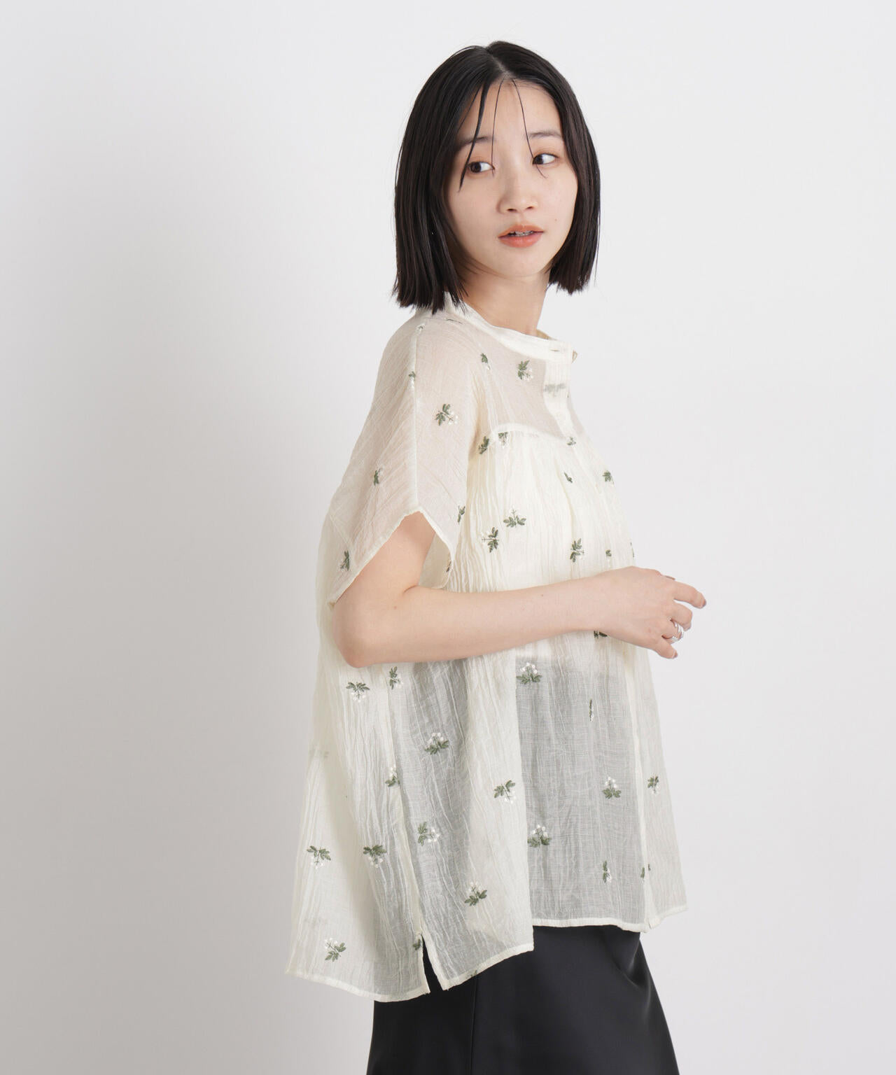 小花柄エンブロイダリーシアーワイドブラウス 6736121314
